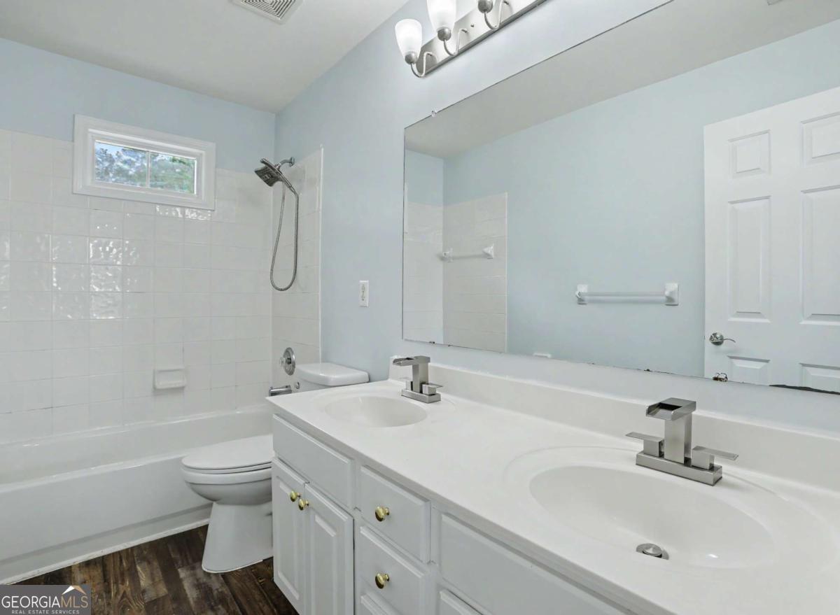 1432 Fairdale Court Dacula GA 30019