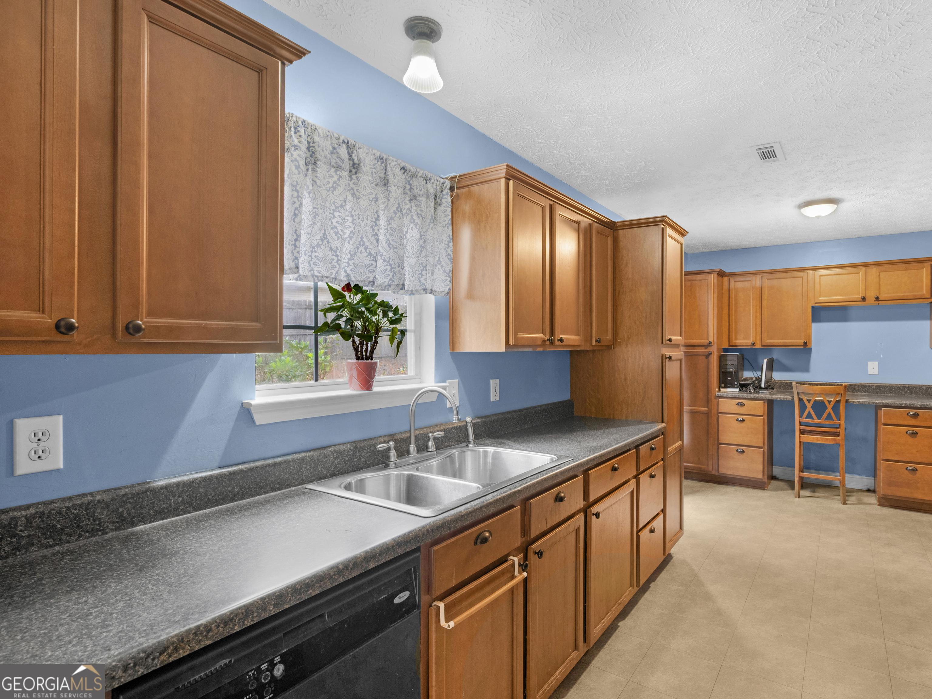 141 Royal Way Mcdonough GA 30252