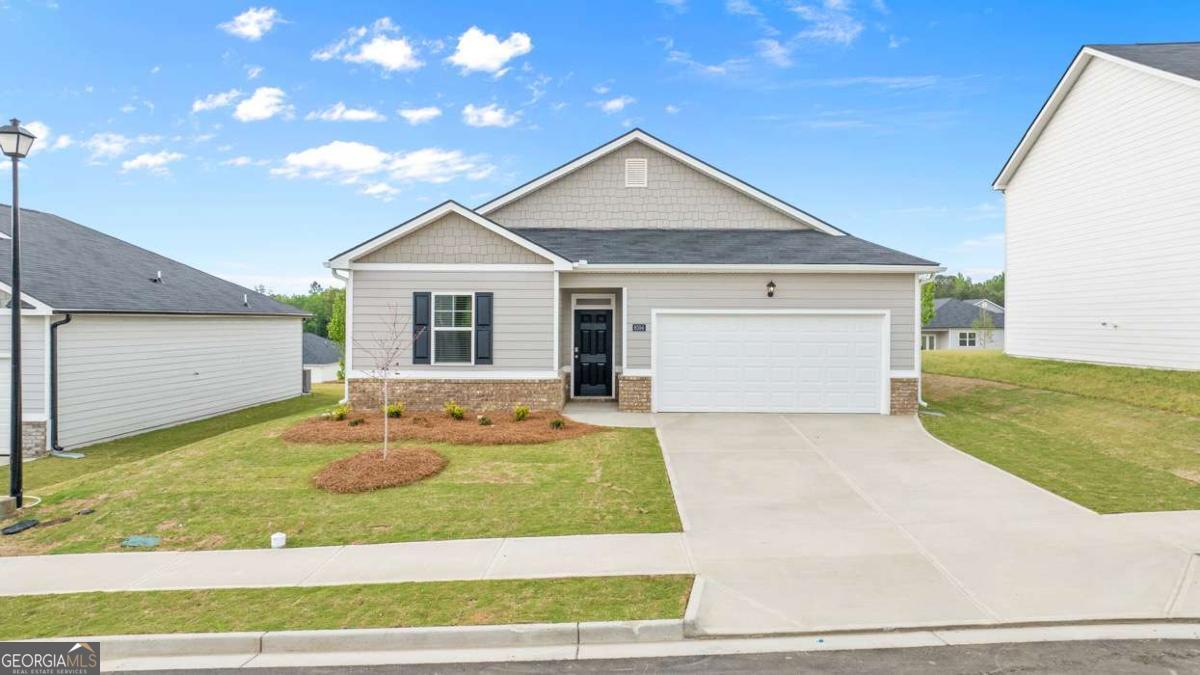 8576 Seabiscuit Road Lithonia GA 30058