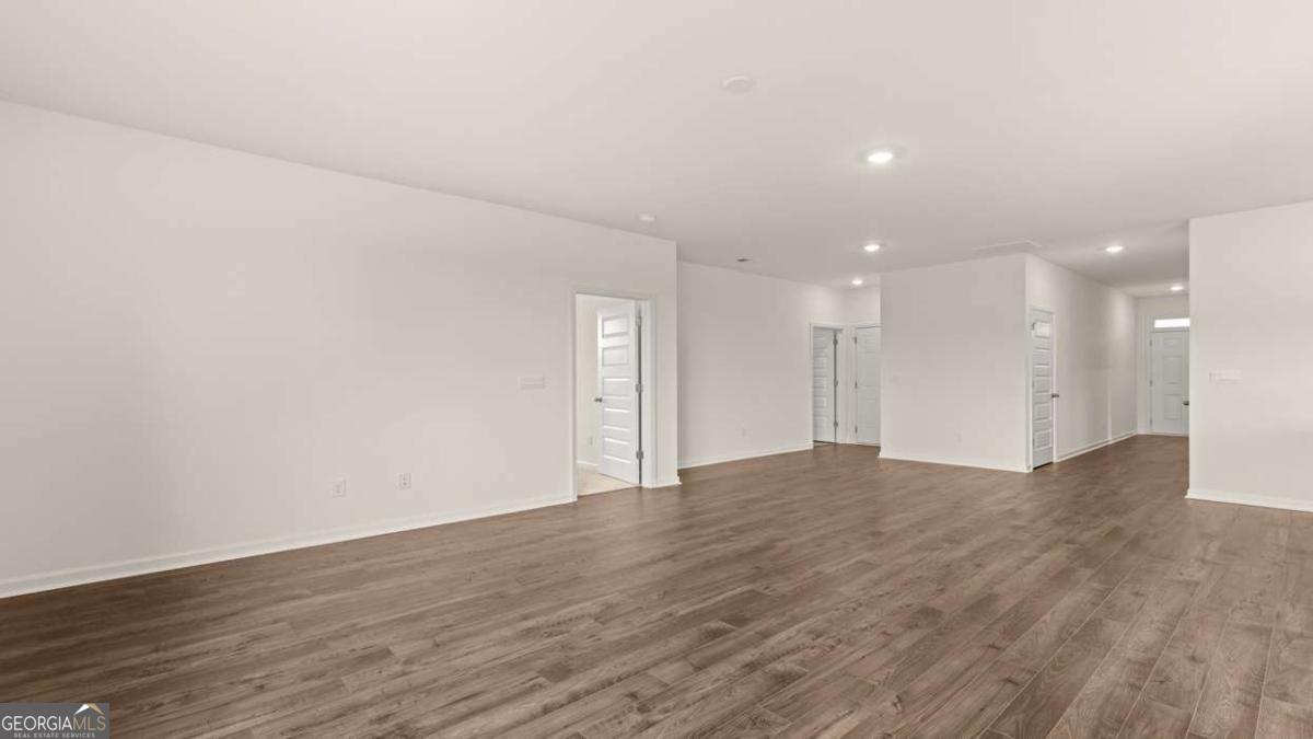 8576 Seabiscuit Road Lithonia GA 30058