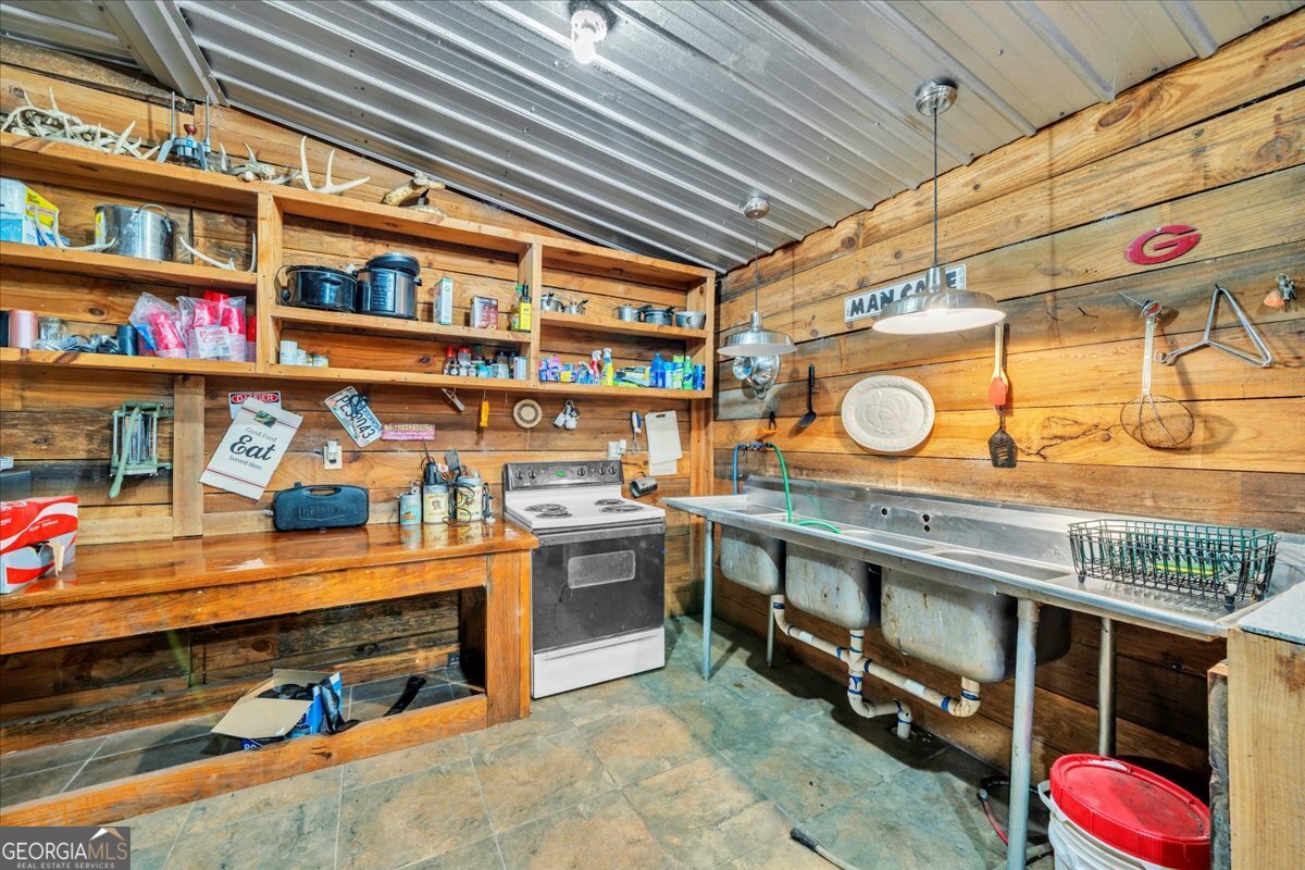 568 Hopewell Church Road Rhine GA 31077