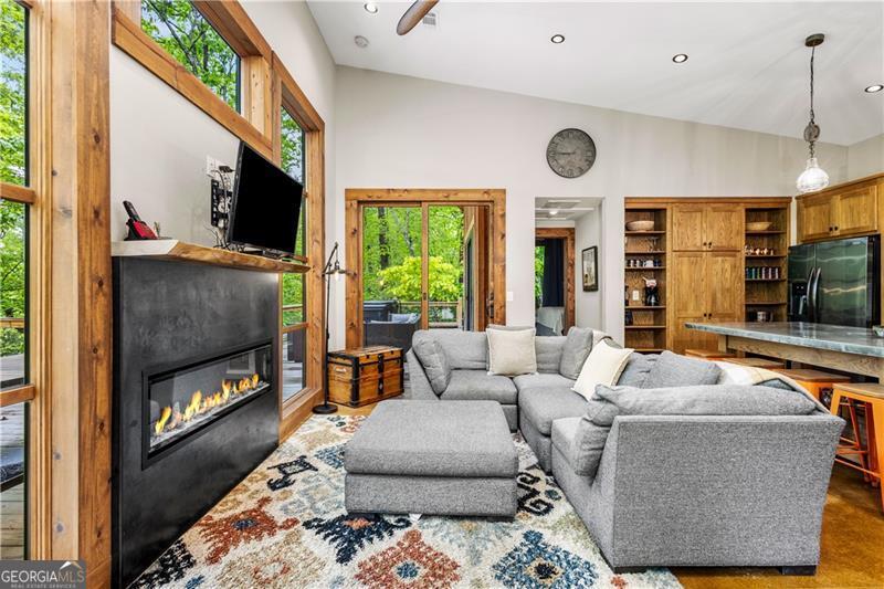 2745 Galloway Road Blue Ridge GA 30513