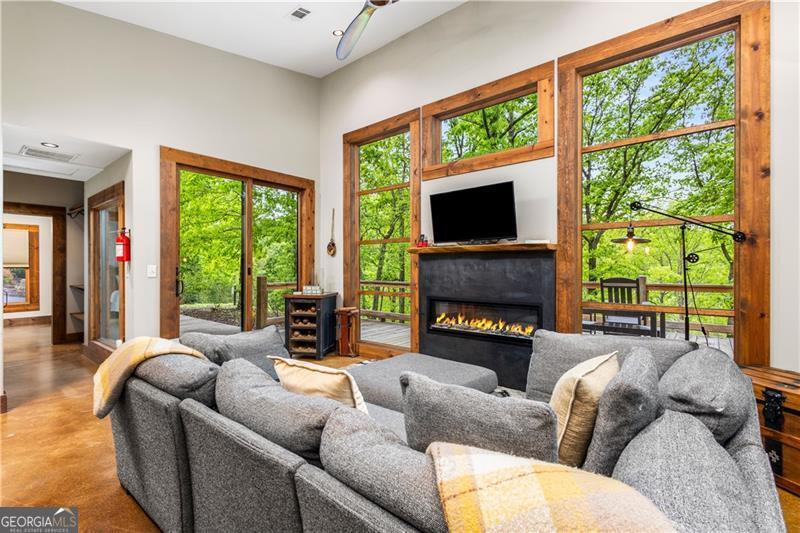 2745 Galloway Road Blue Ridge GA 30513