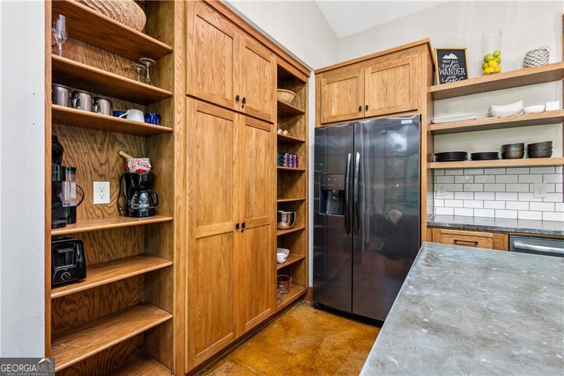 2745 Galloway Road Blue Ridge GA 30513