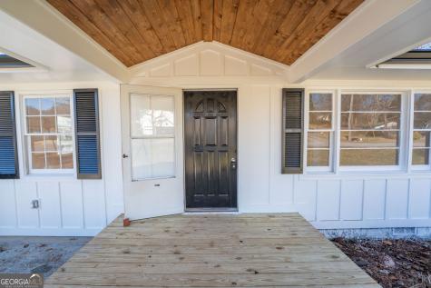 298 Faulkner Street Cleveland GA 30528