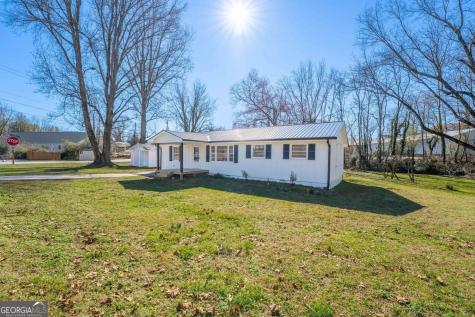 298 Faulkner Street Cleveland GA 30528