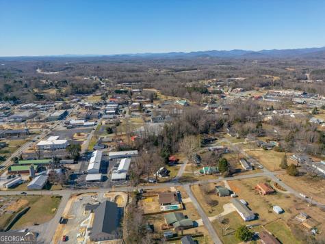 298 Faulkner Street Cleveland GA 30528