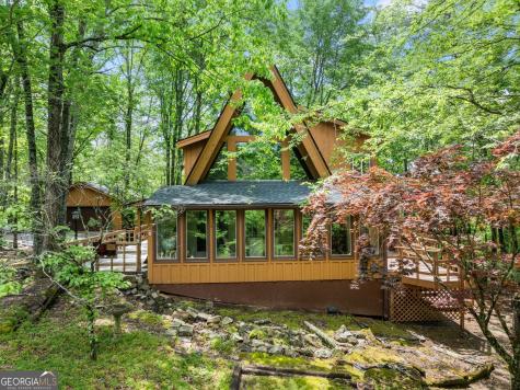 427 Laurelwood Sautee Nacoochee GA 30571