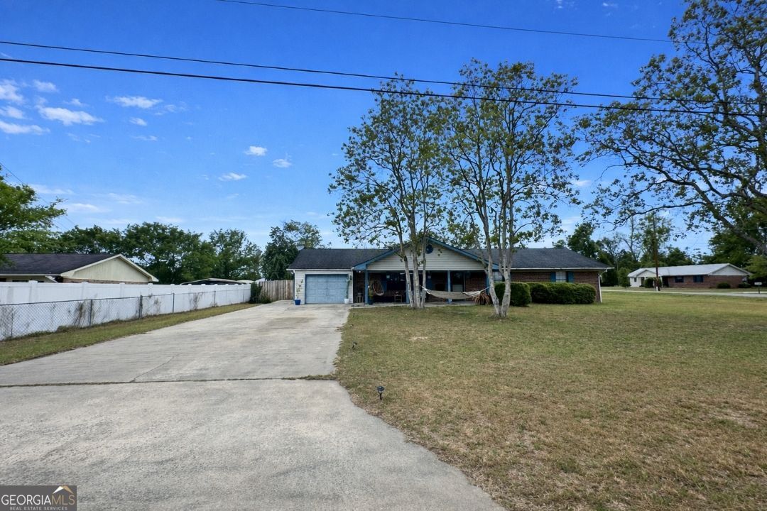 131 Fawn Lane Blackshear GA 31516