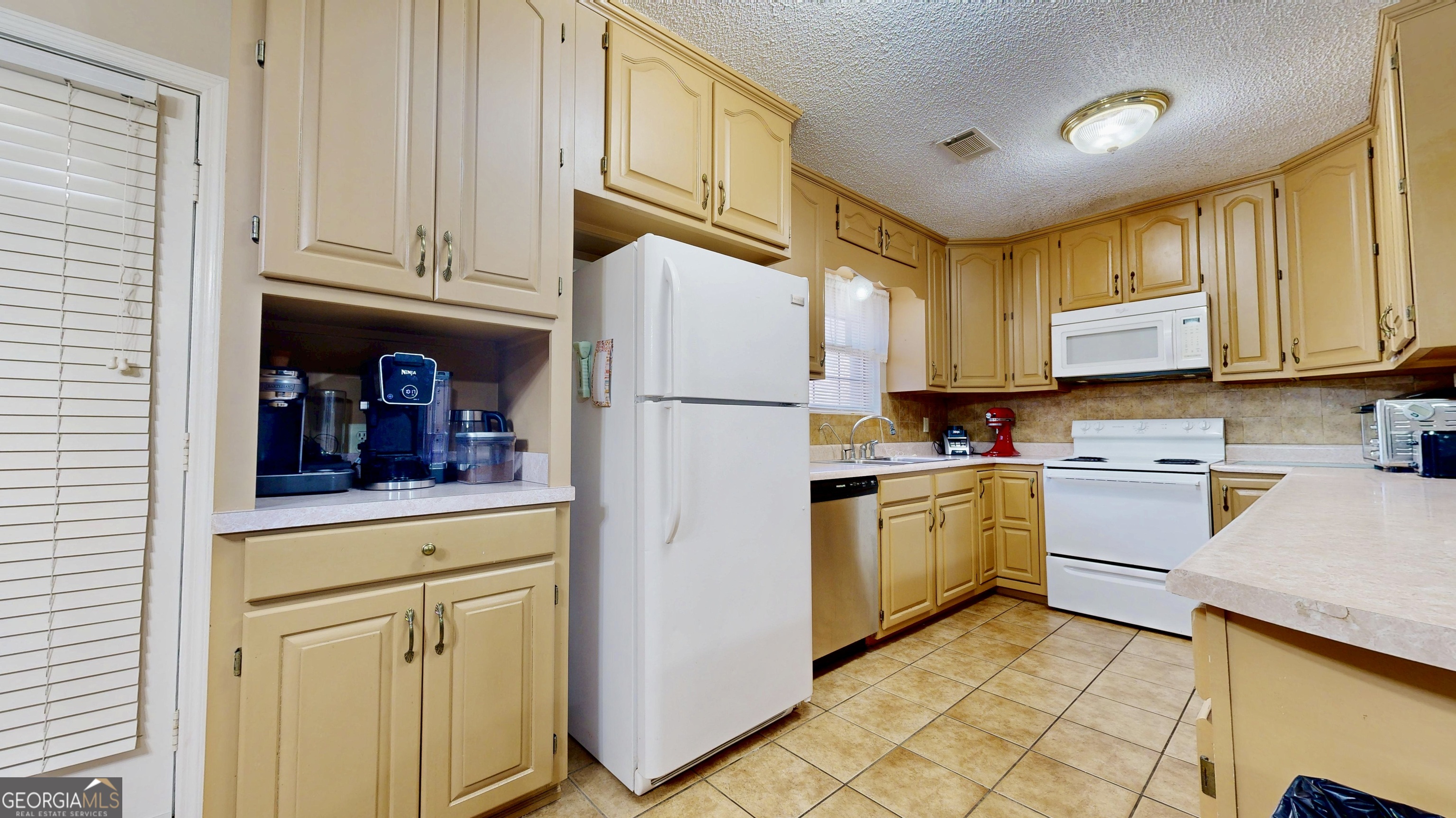 131 Fawn Lane Blackshear GA 31516