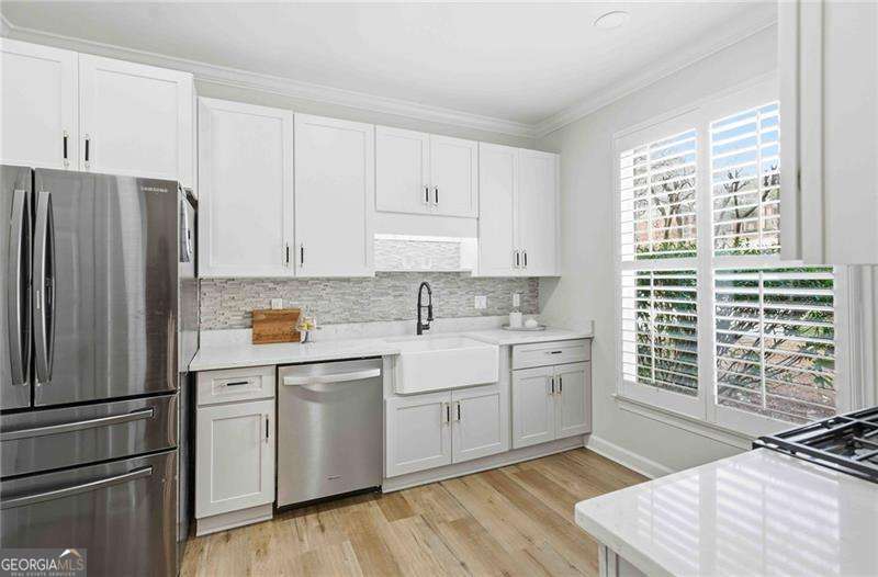 137 Weatherburne Drive Roswell GA 30076