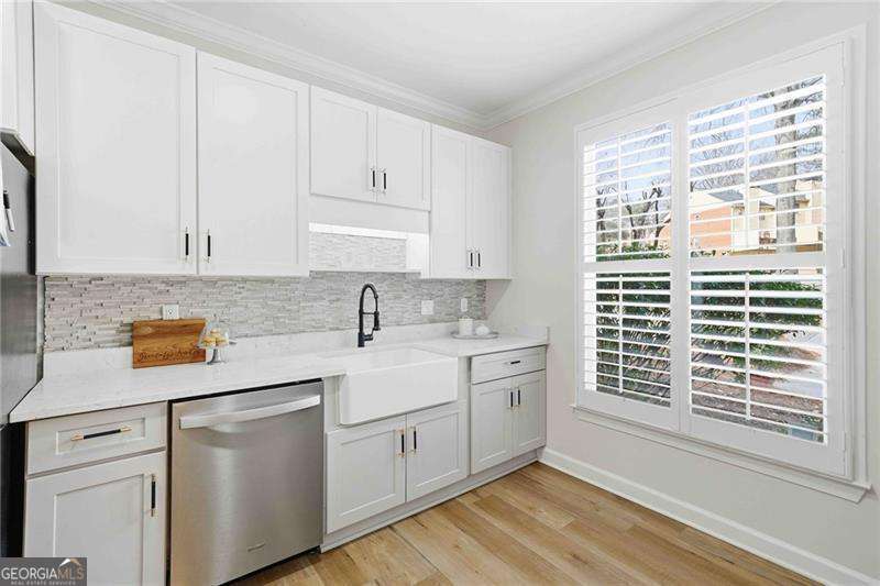 137 Weatherburne Drive Roswell GA 30076
