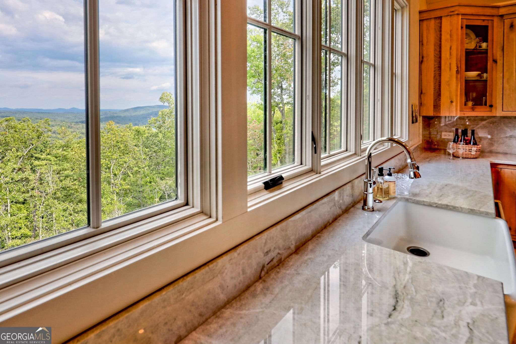 1095 Rabun Bluffs Drive Lakemont GA 30552