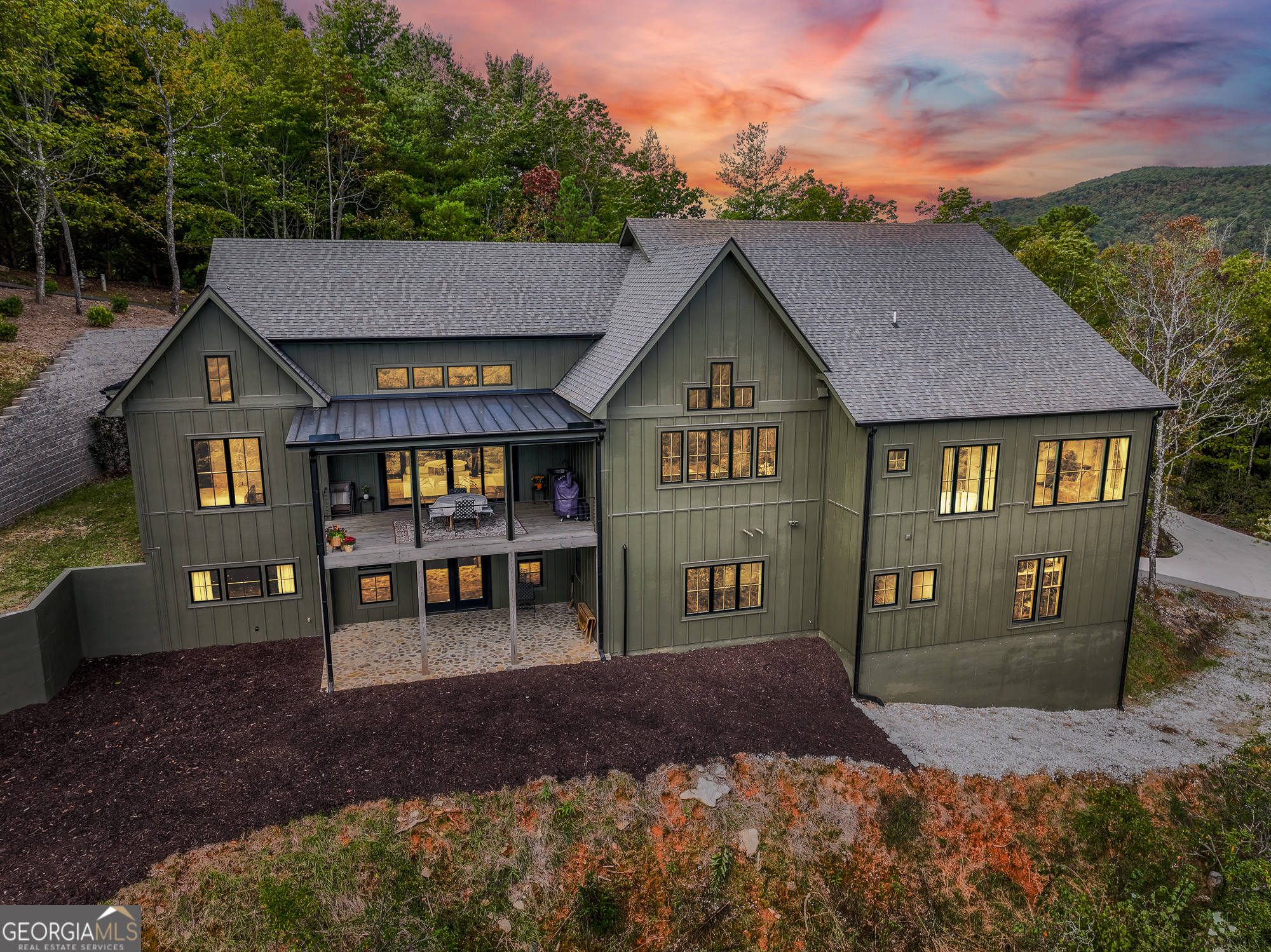 1095 Rabun Bluffs Drive Lakemont GA 30552
