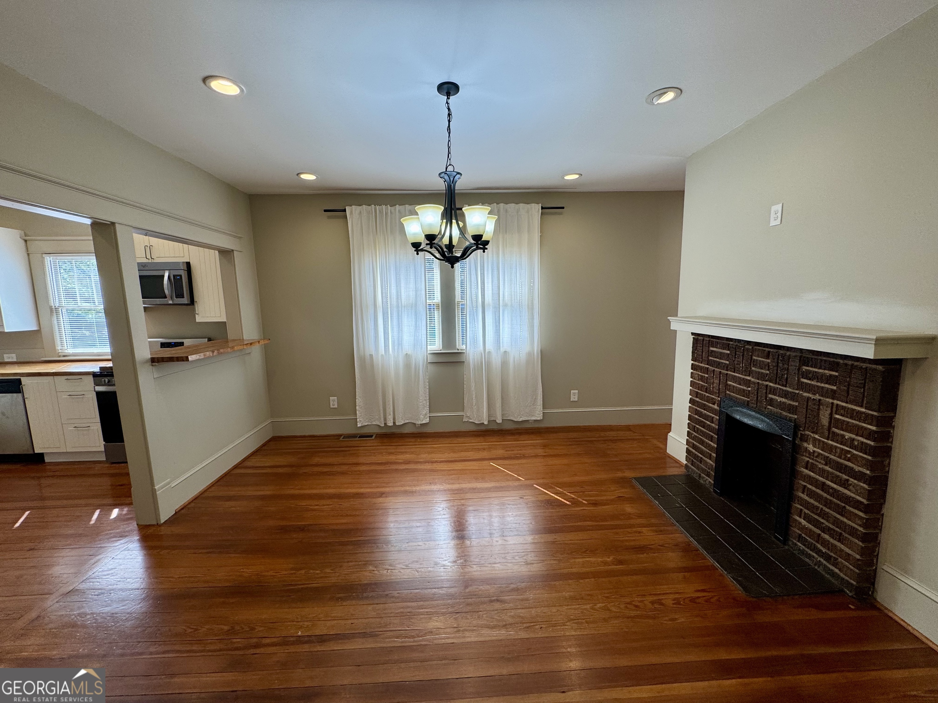 2482 Maple Street East Point GA 30344