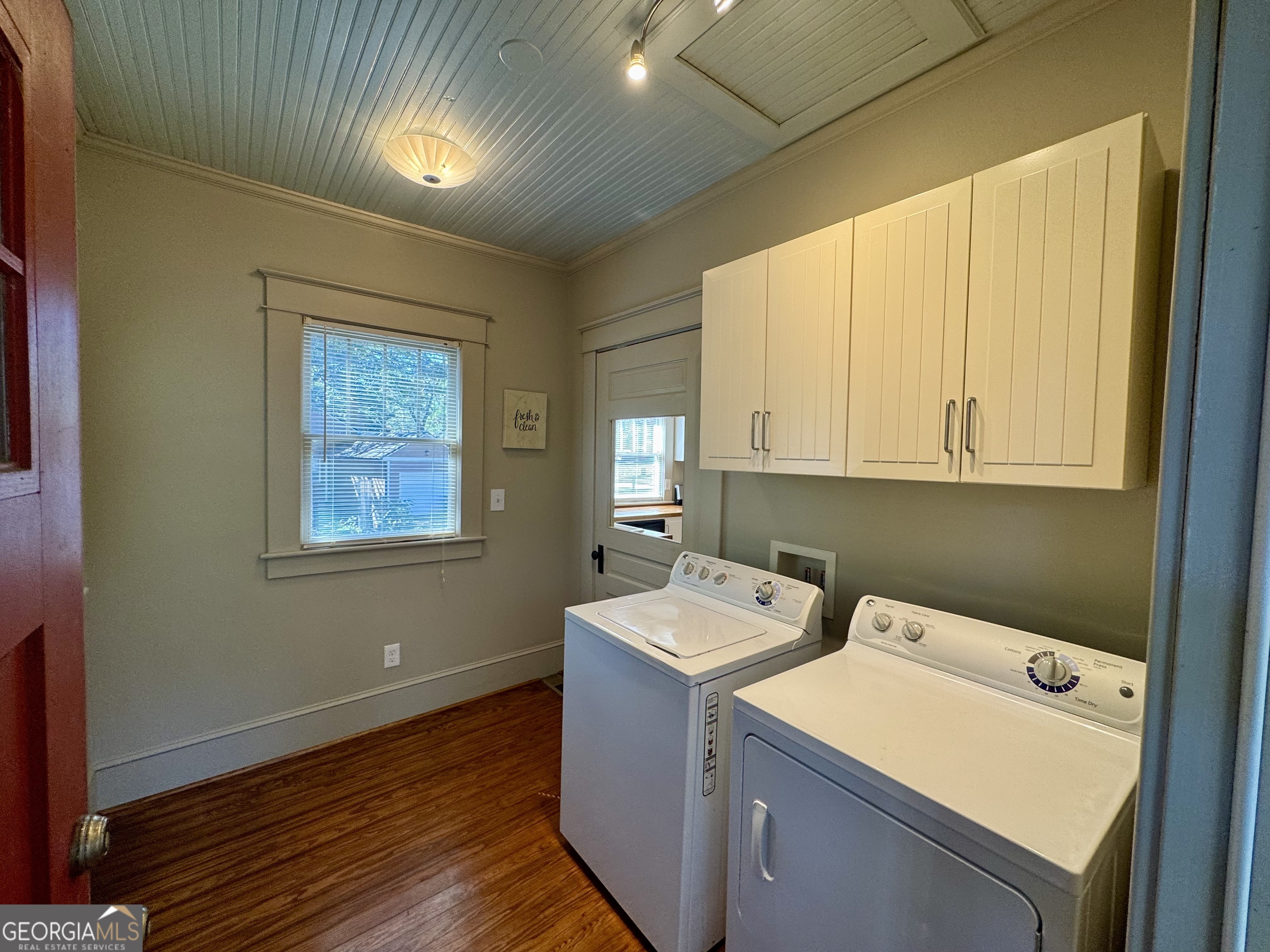 2482 Maple Street East Point GA 30344