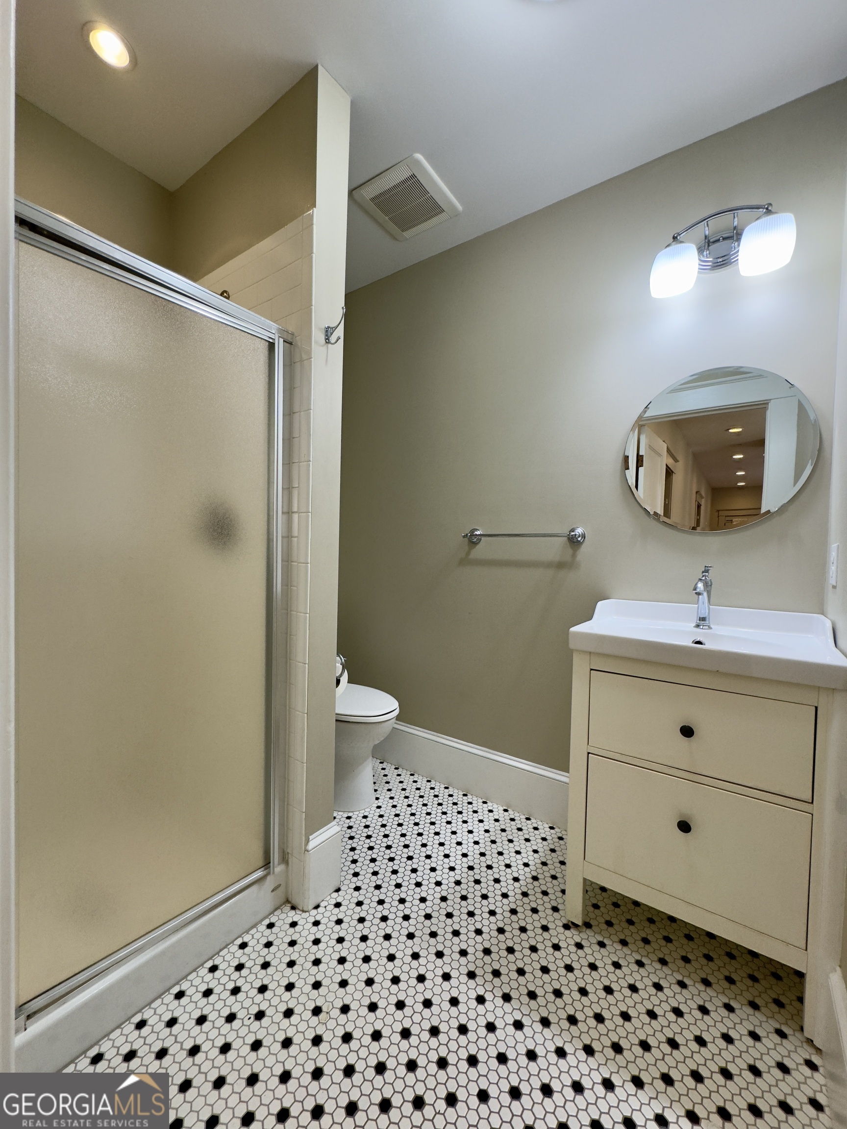 2482 Maple Street East Point GA 30344
