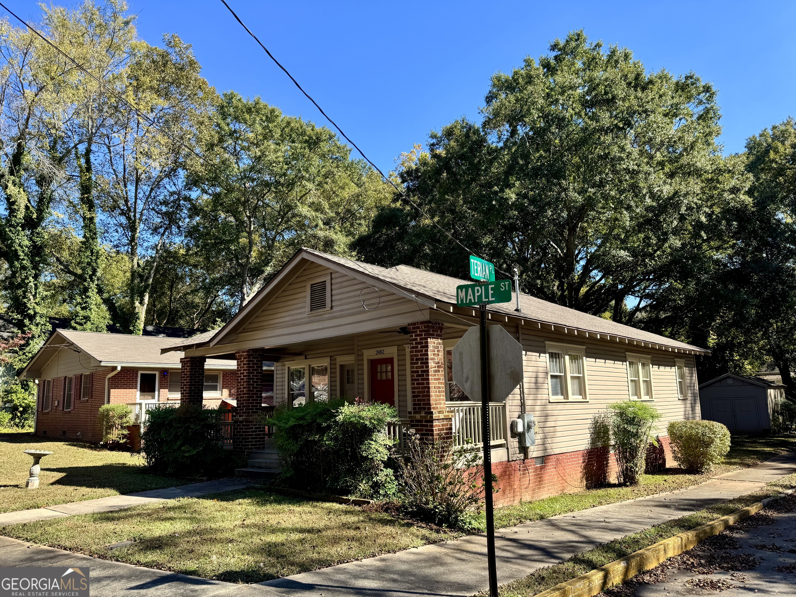 2482 Maple Street East Point GA 30344