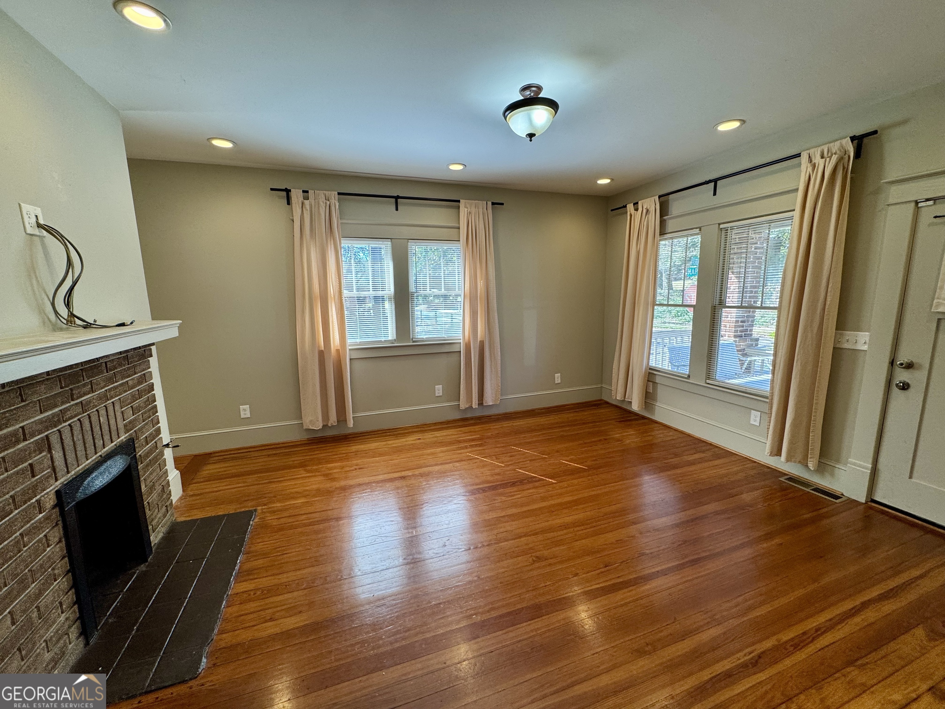 2482 Maple Street East Point GA 30344