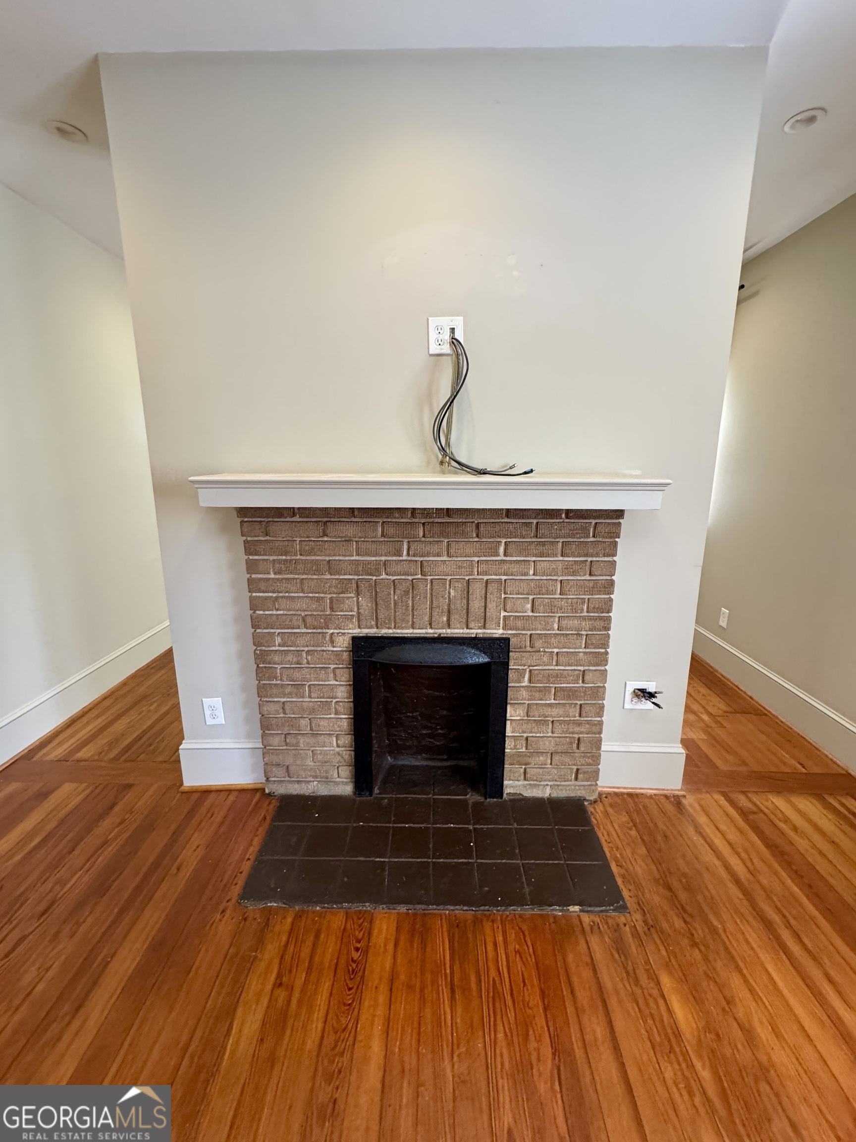 2482 Maple Street East Point GA 30344