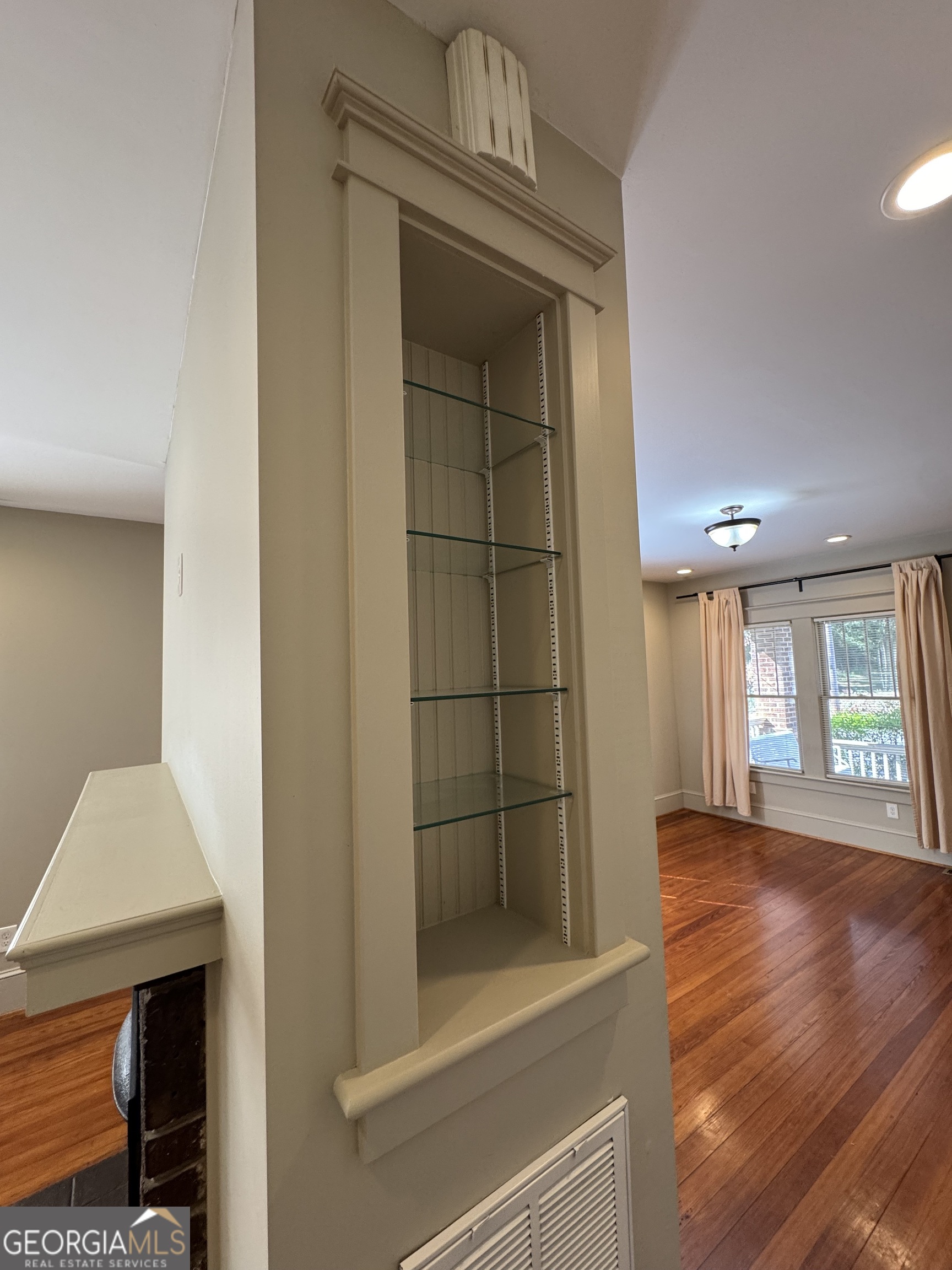 2482 Maple Street East Point GA 30344