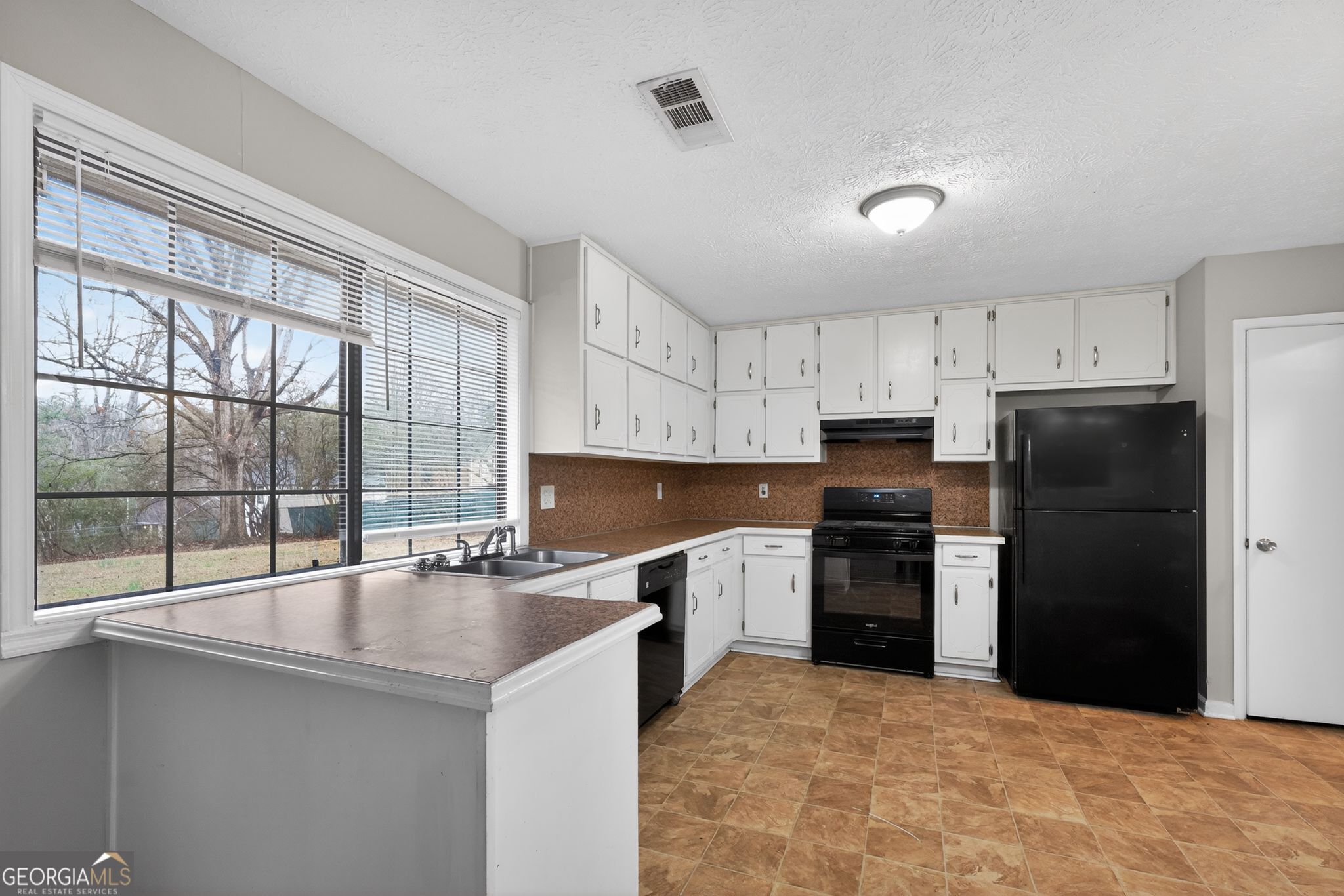 1004 Fairview Road Ellenwood GA 30294
