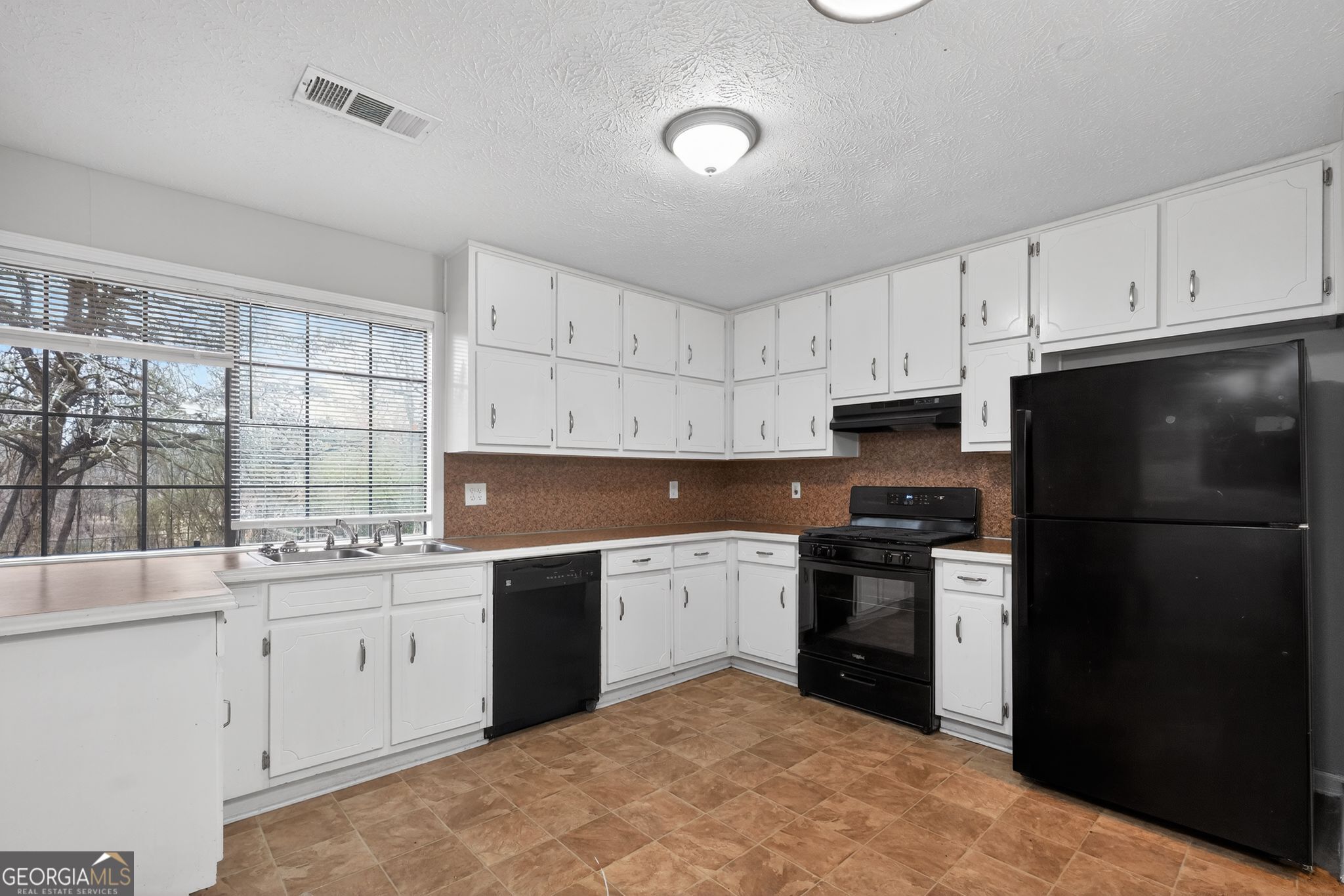 1004 Fairview Road Ellenwood GA 30294