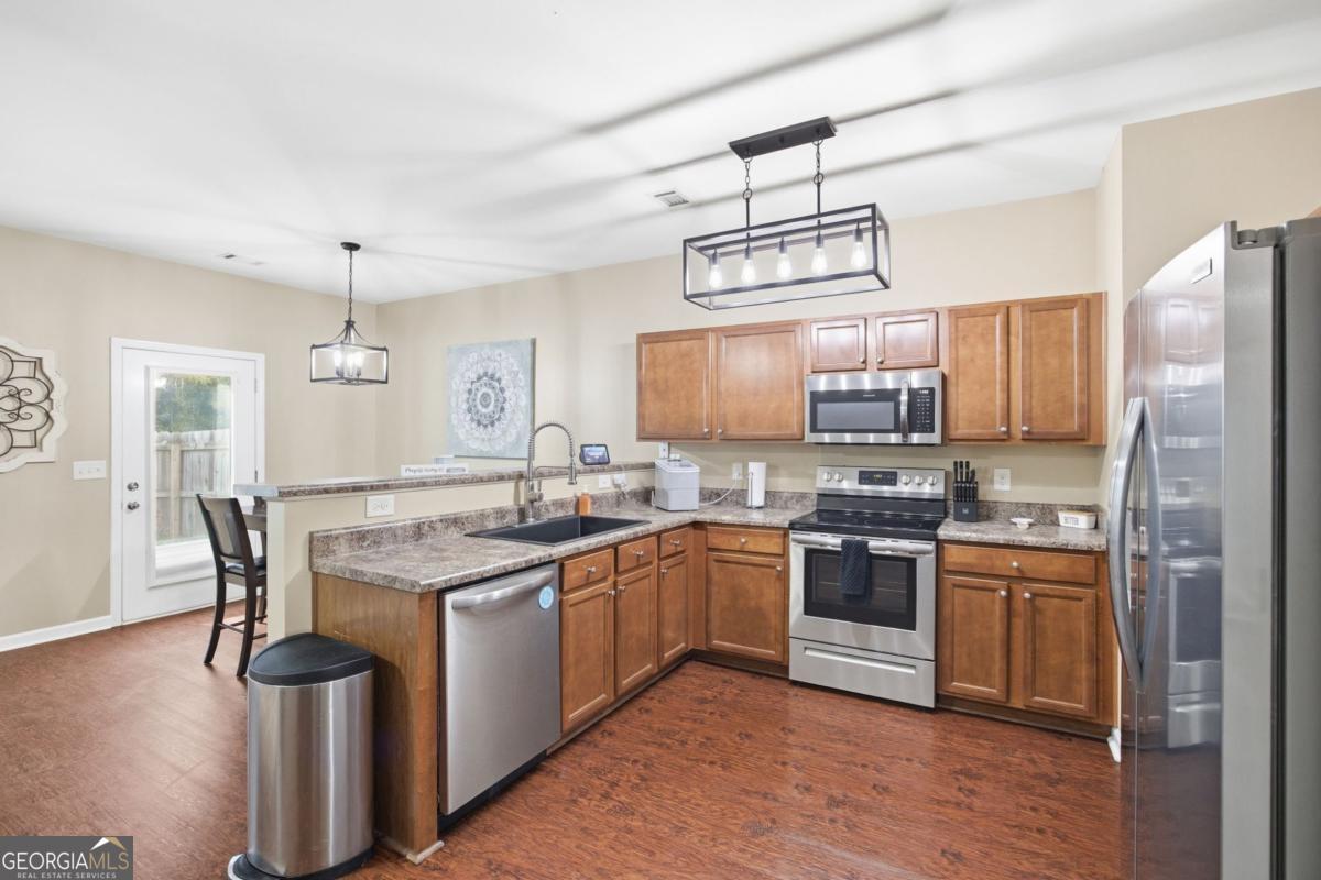 536 Oakside Place Acworth GA 30102