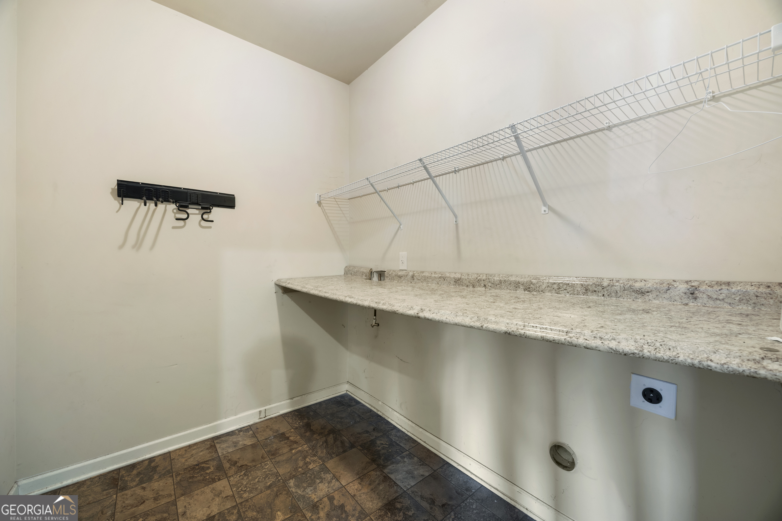 6891 Dresden Drive Rex GA 30273