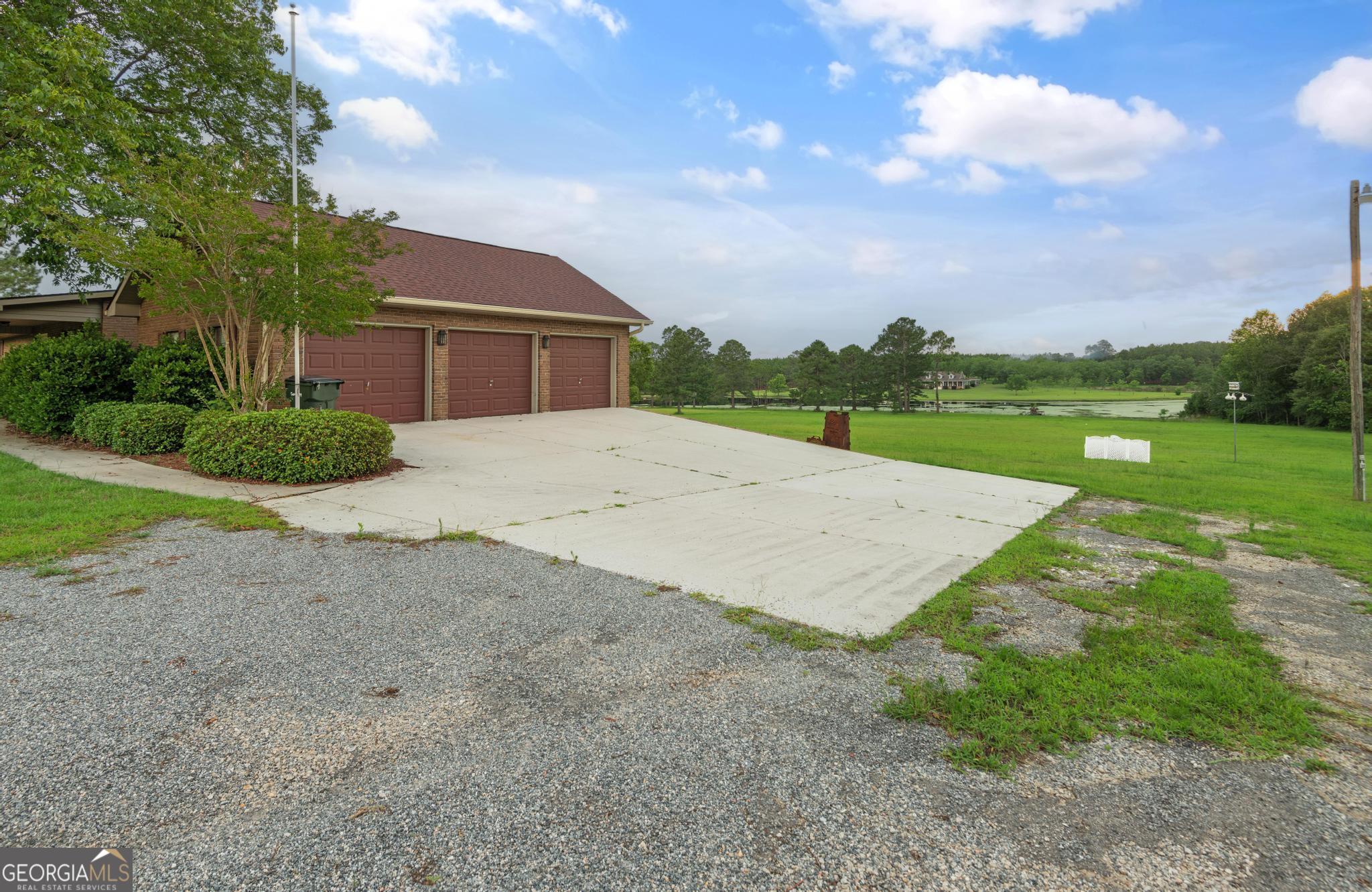 4909 Perry Road Claxton GA 30417