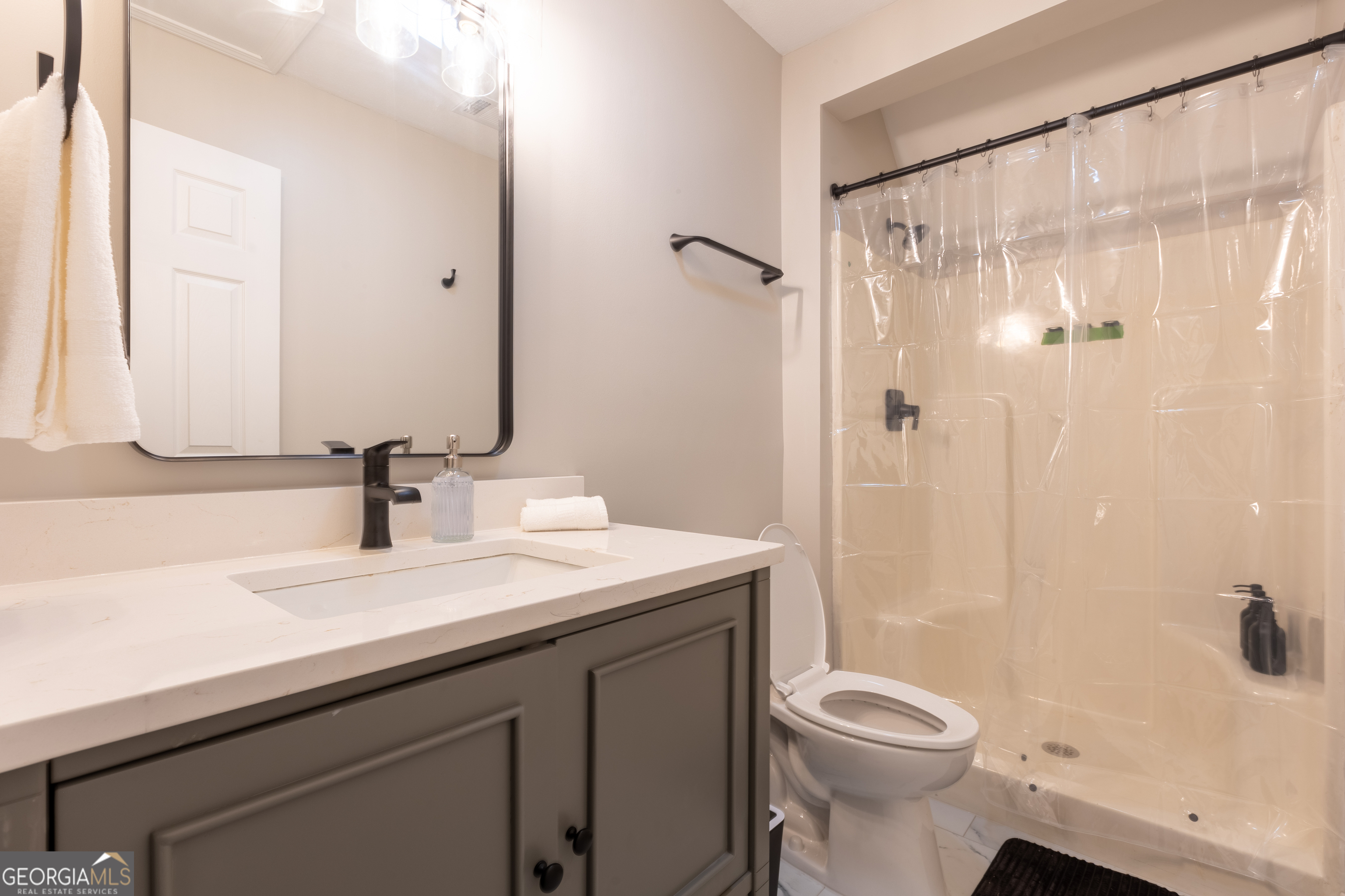 258 Ber Weg Helen GA 30545