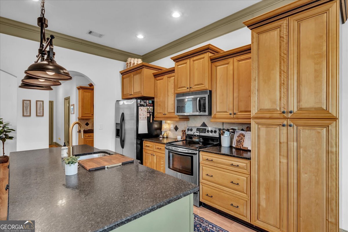 200 Greythorne Drive Kathleen GA 31047