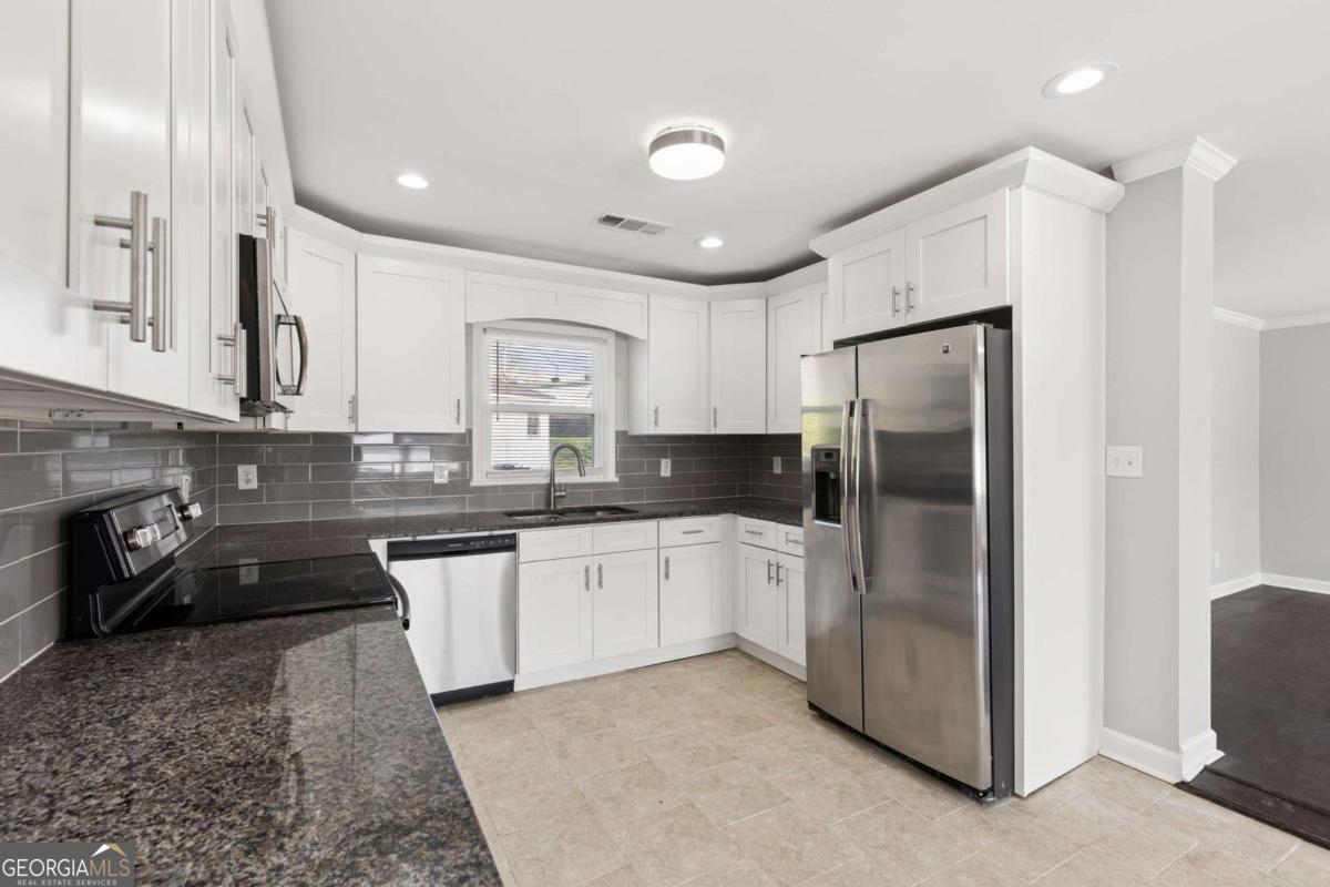 2411 Harvel Drive NW Atlanta GA 30318