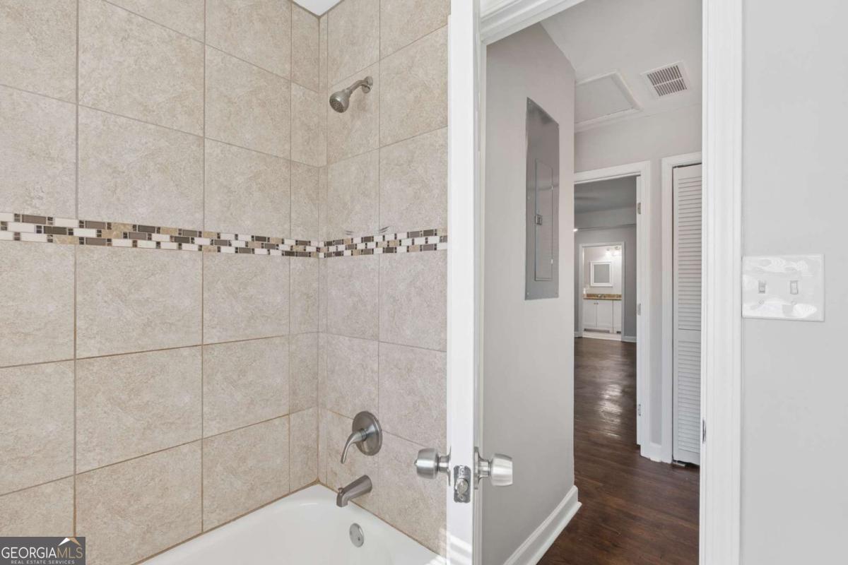 2411 Harvel Drive NW Atlanta GA 30318