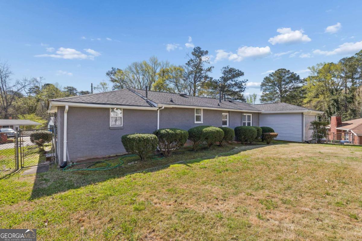 2411 Harvel Drive NW Atlanta GA 30318