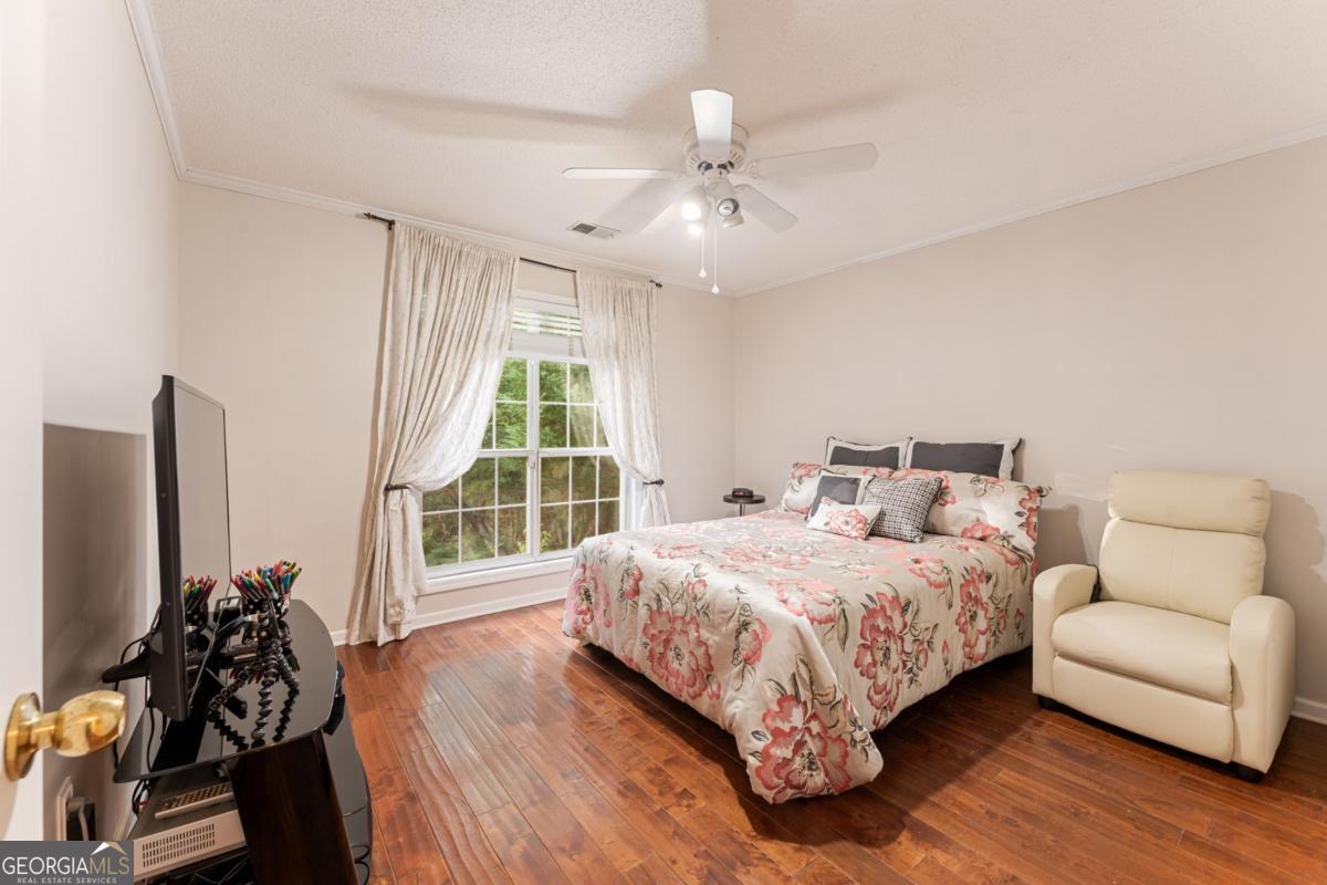 195 Galway Bend Tyrone GA 30290