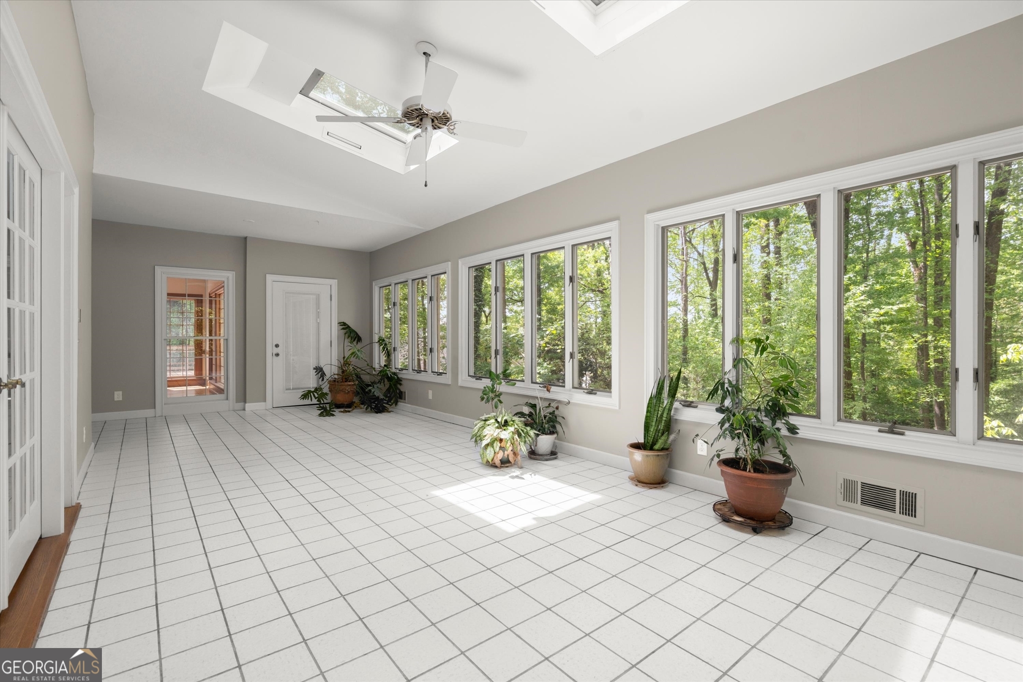 9335 Huntcliff Trace Atlanta GA 30350