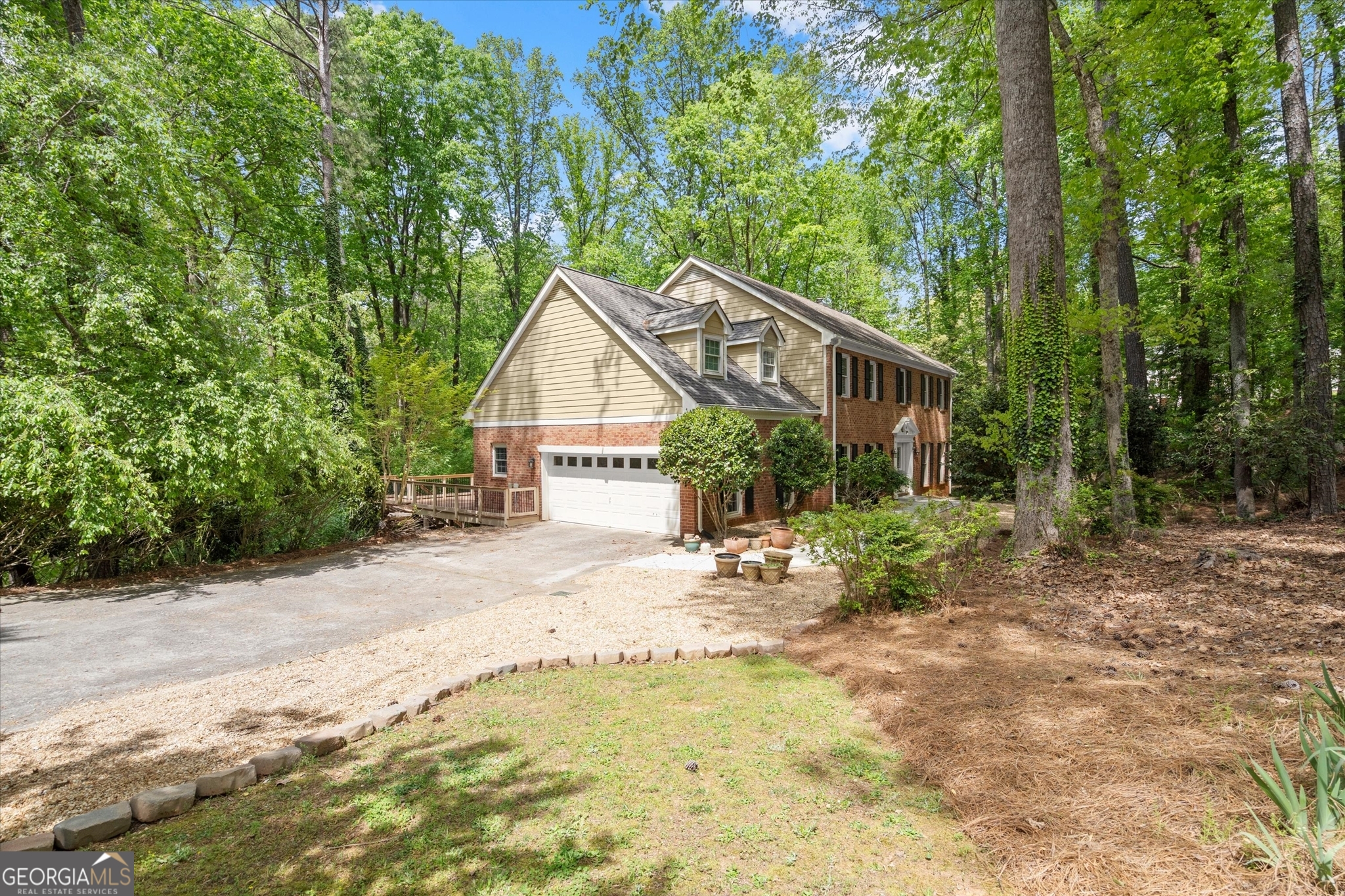 9335 Huntcliff Trace Atlanta GA 30350