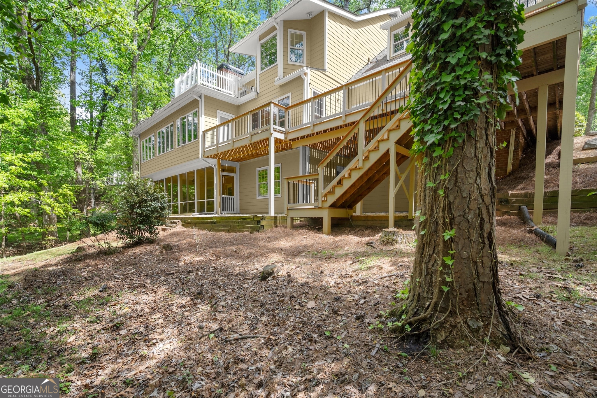 9335 Huntcliff Trace Atlanta GA 30350