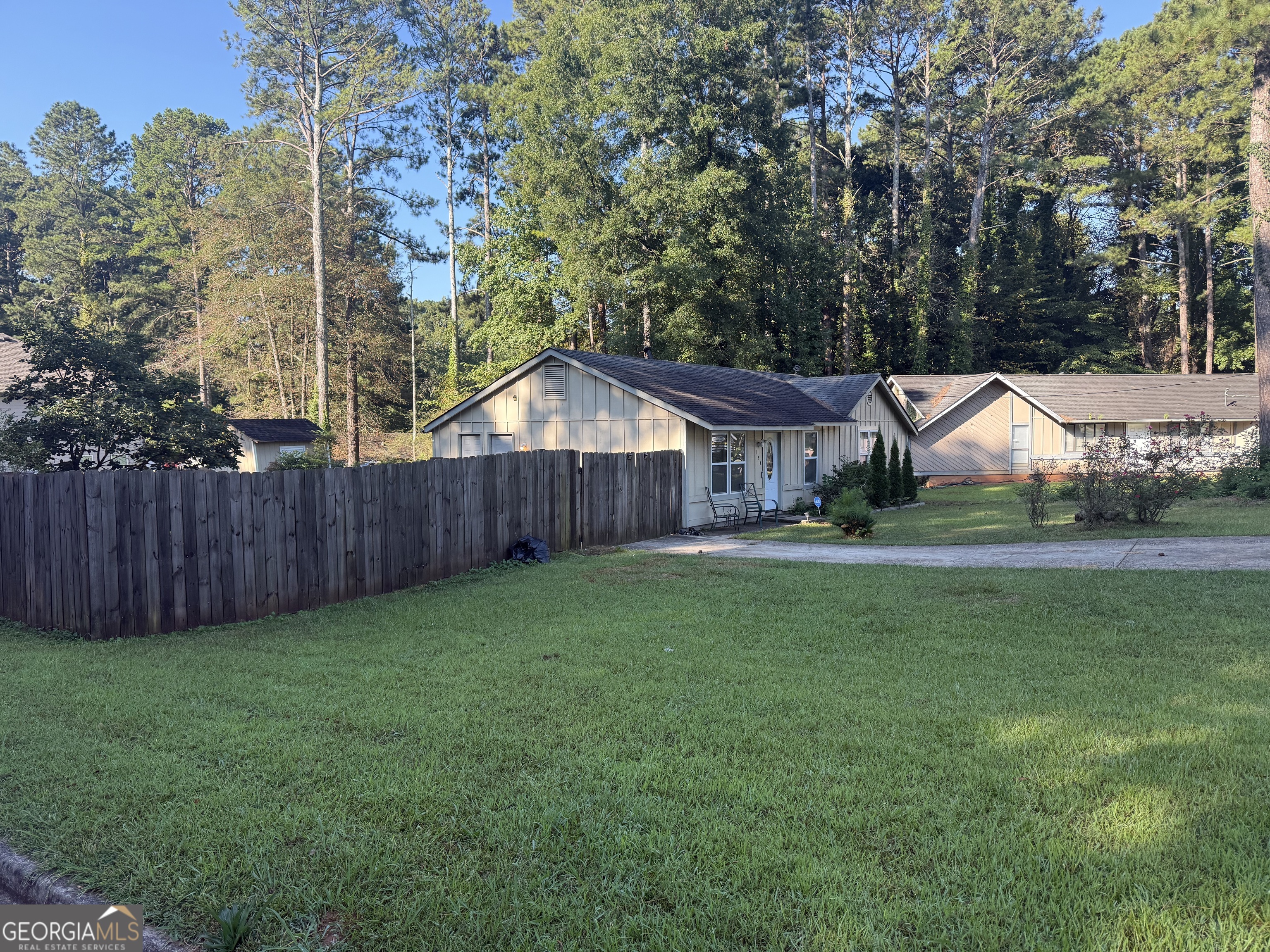 158 Ashwood Court Riverdale GA 30274