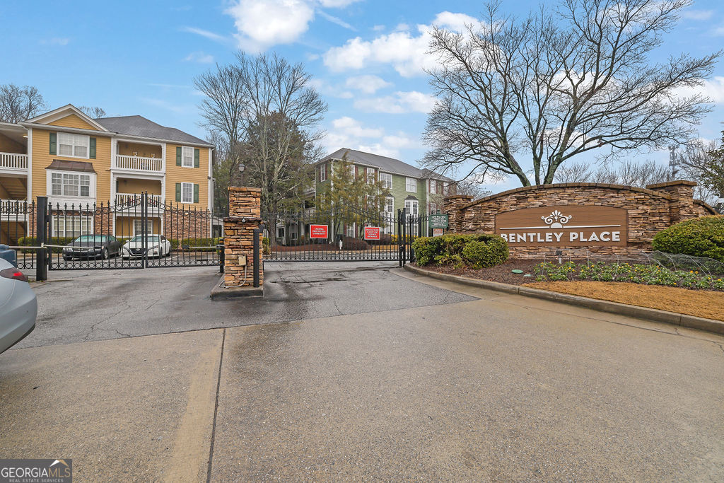 533 Bentley Place Tucker GA 30084