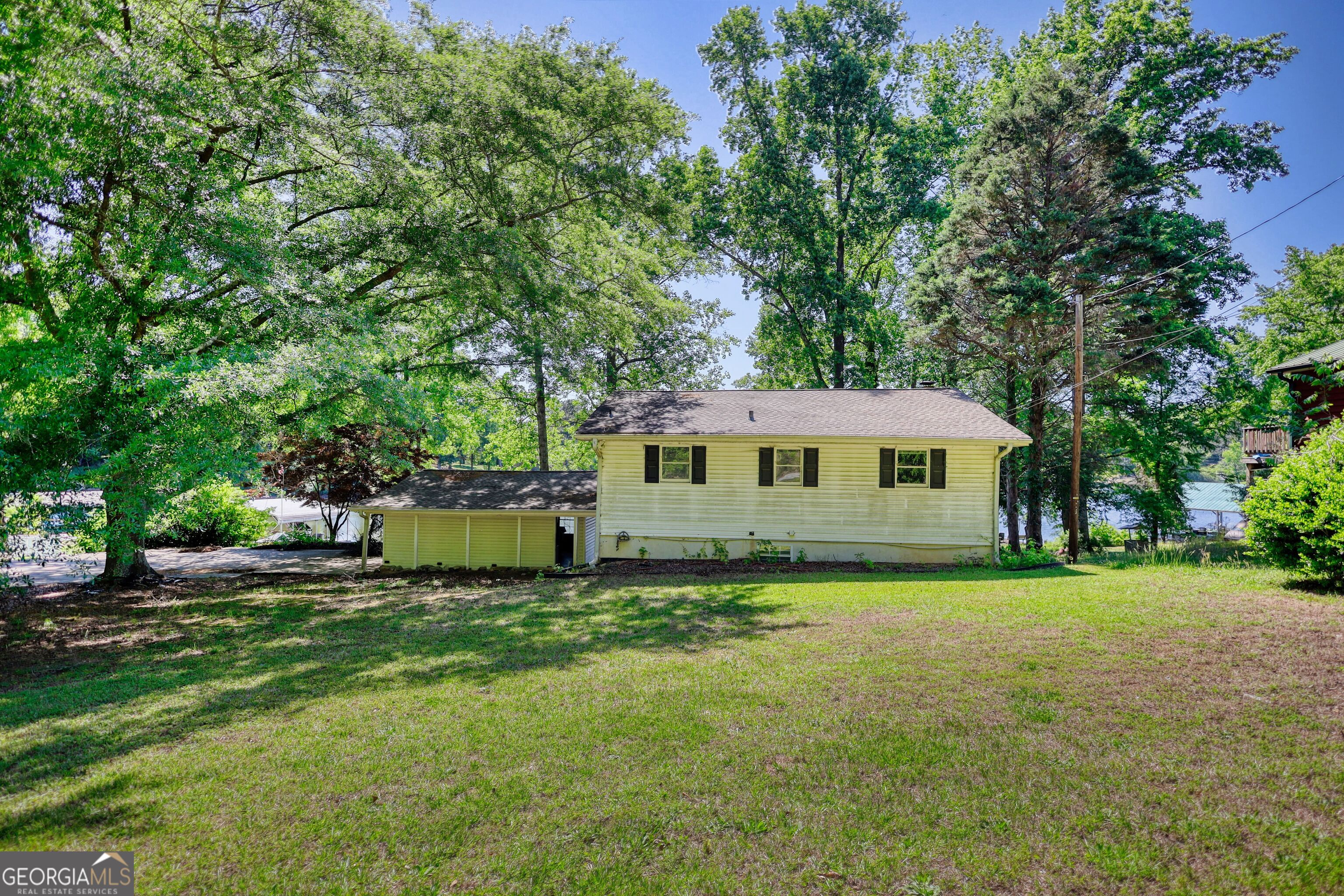 2286 NE E Lake Drive Conyers GA 30012