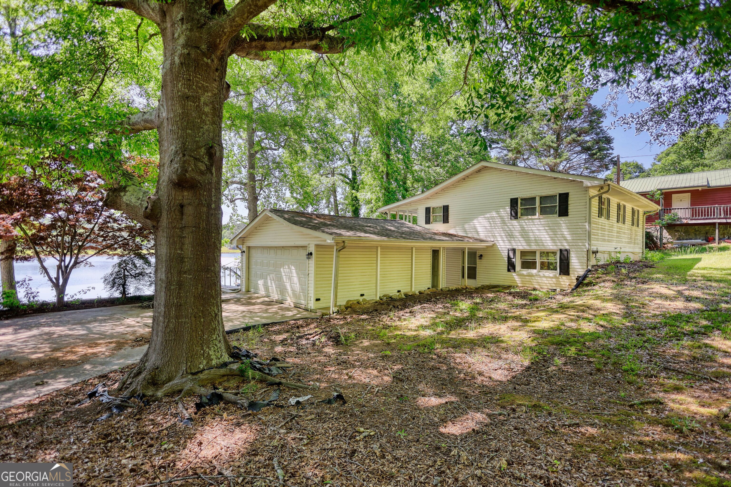 2286 NE E Lake Drive Conyers GA 30012
