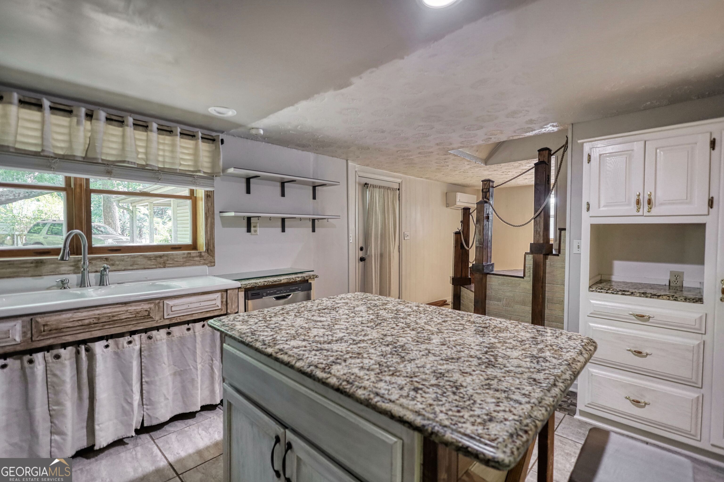 2286 NE E Lake Drive Conyers GA 30012