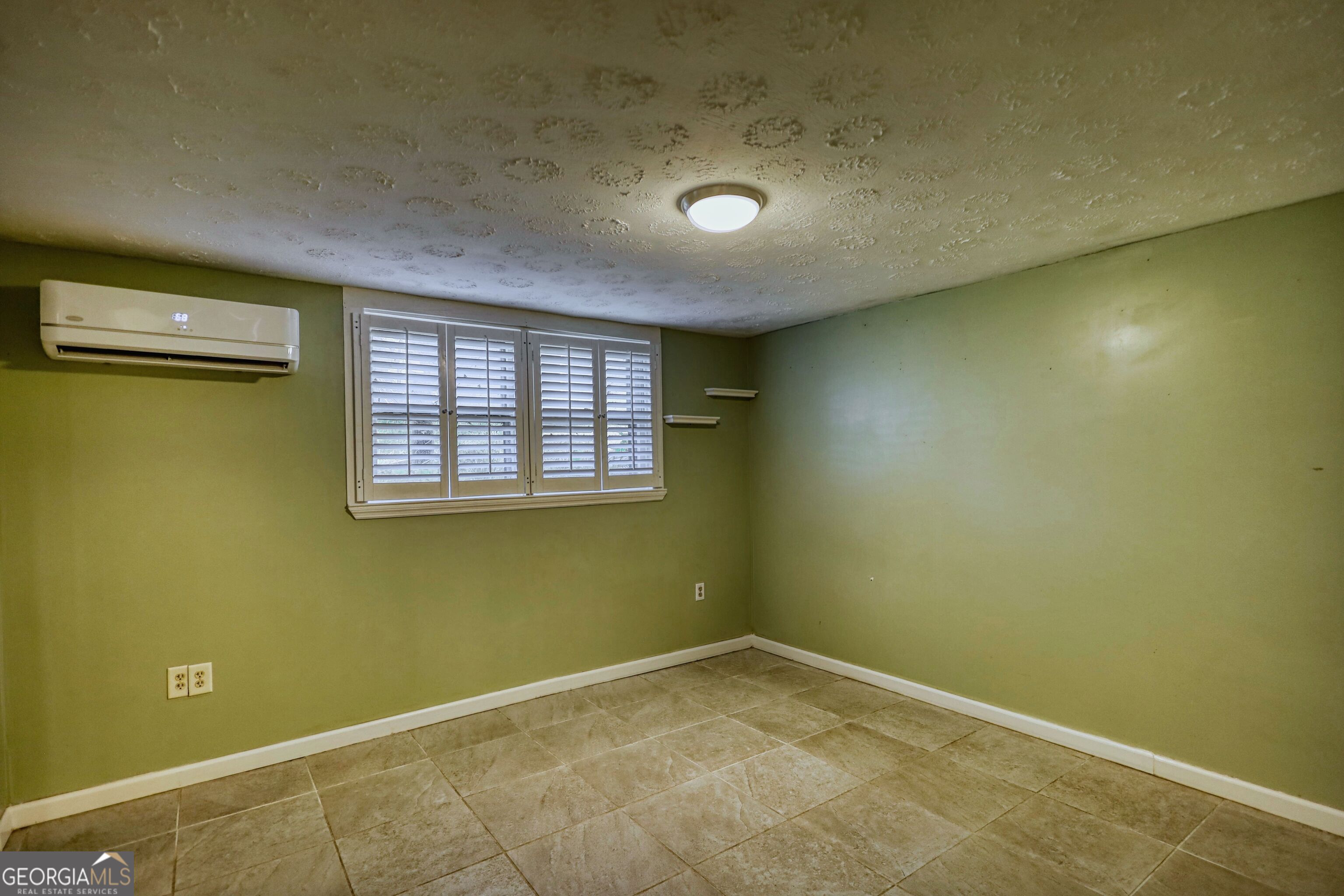 2286 NE E Lake Drive Conyers GA 30012