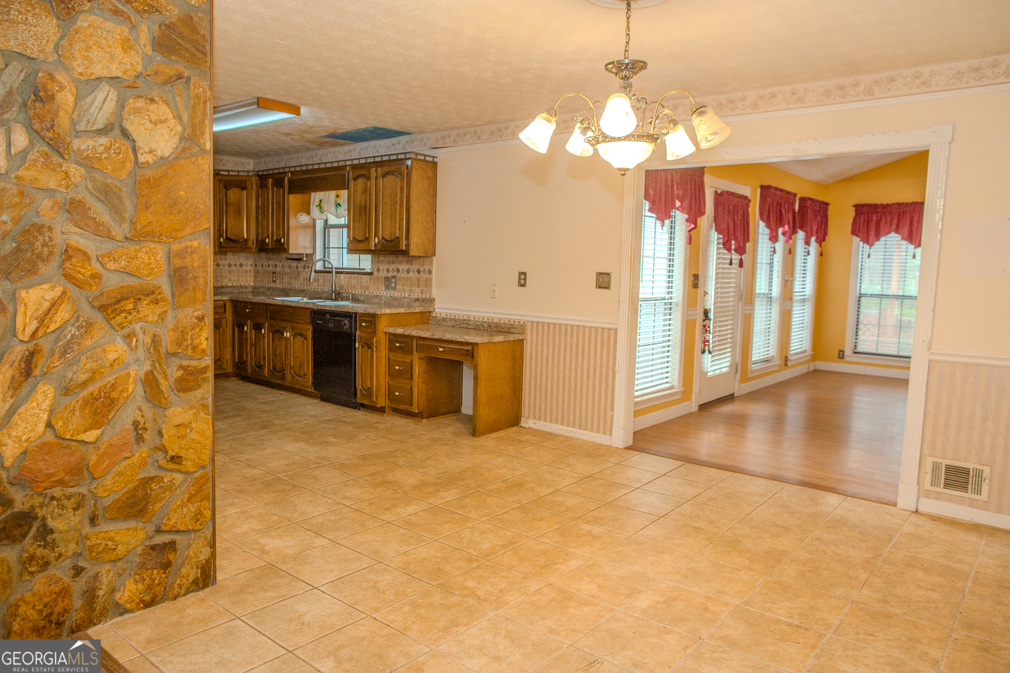 360 Floyd Road Hampton GA 30228