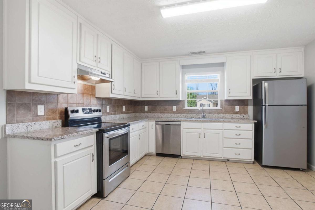 504 Dove Way Social Circle GA 30025