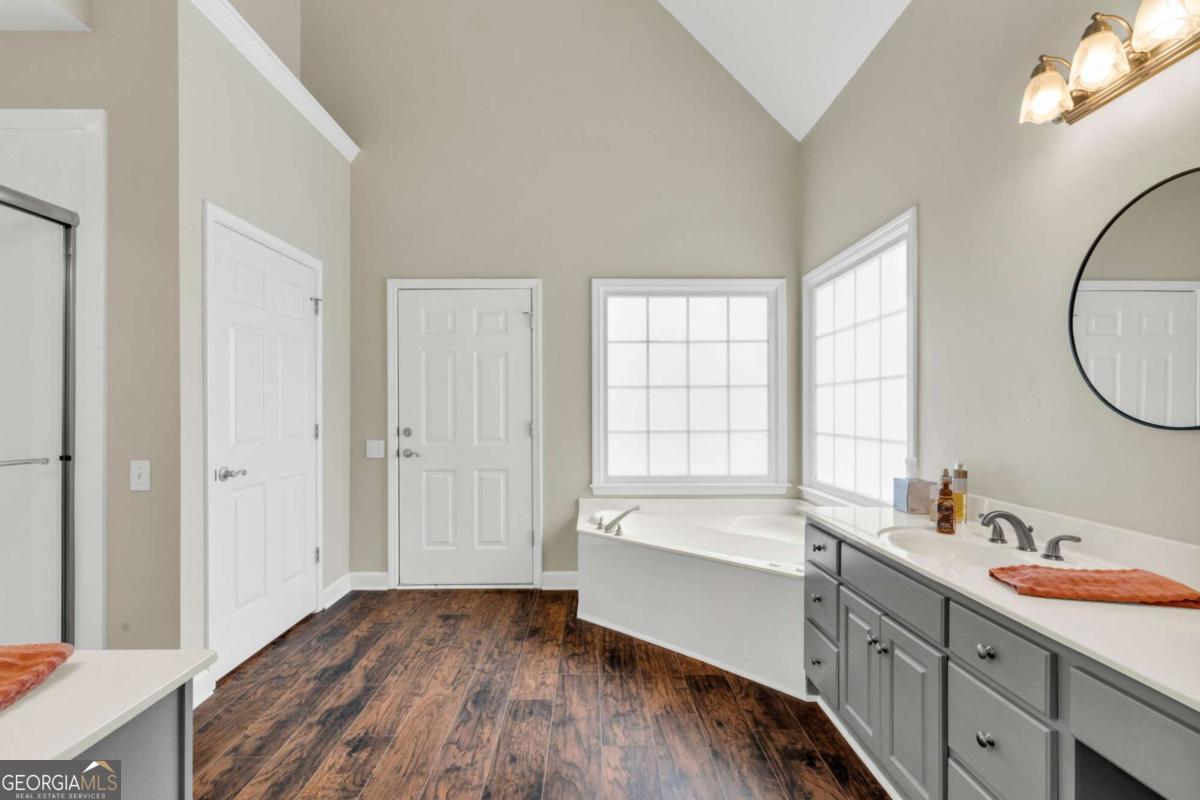 1109 Bowerie Chase Powder Springs GA 30127