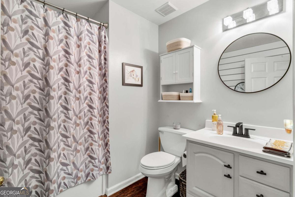 1109 Bowerie Chase Powder Springs GA 30127