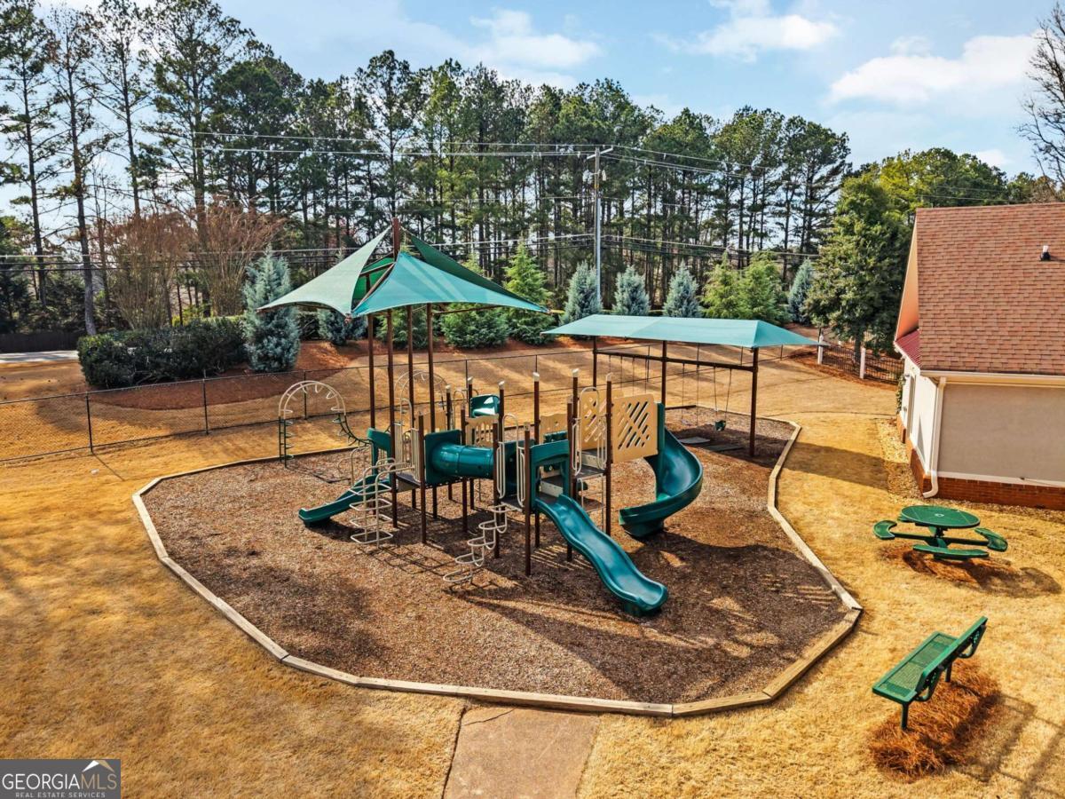 1109 Bowerie Chase Powder Springs GA 30127